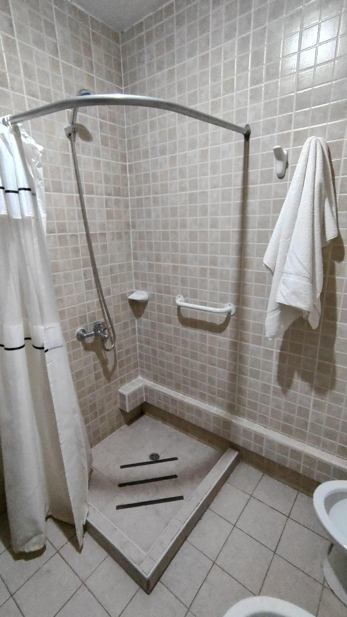 Equipamiento de Habitación Hotel Leguizamon