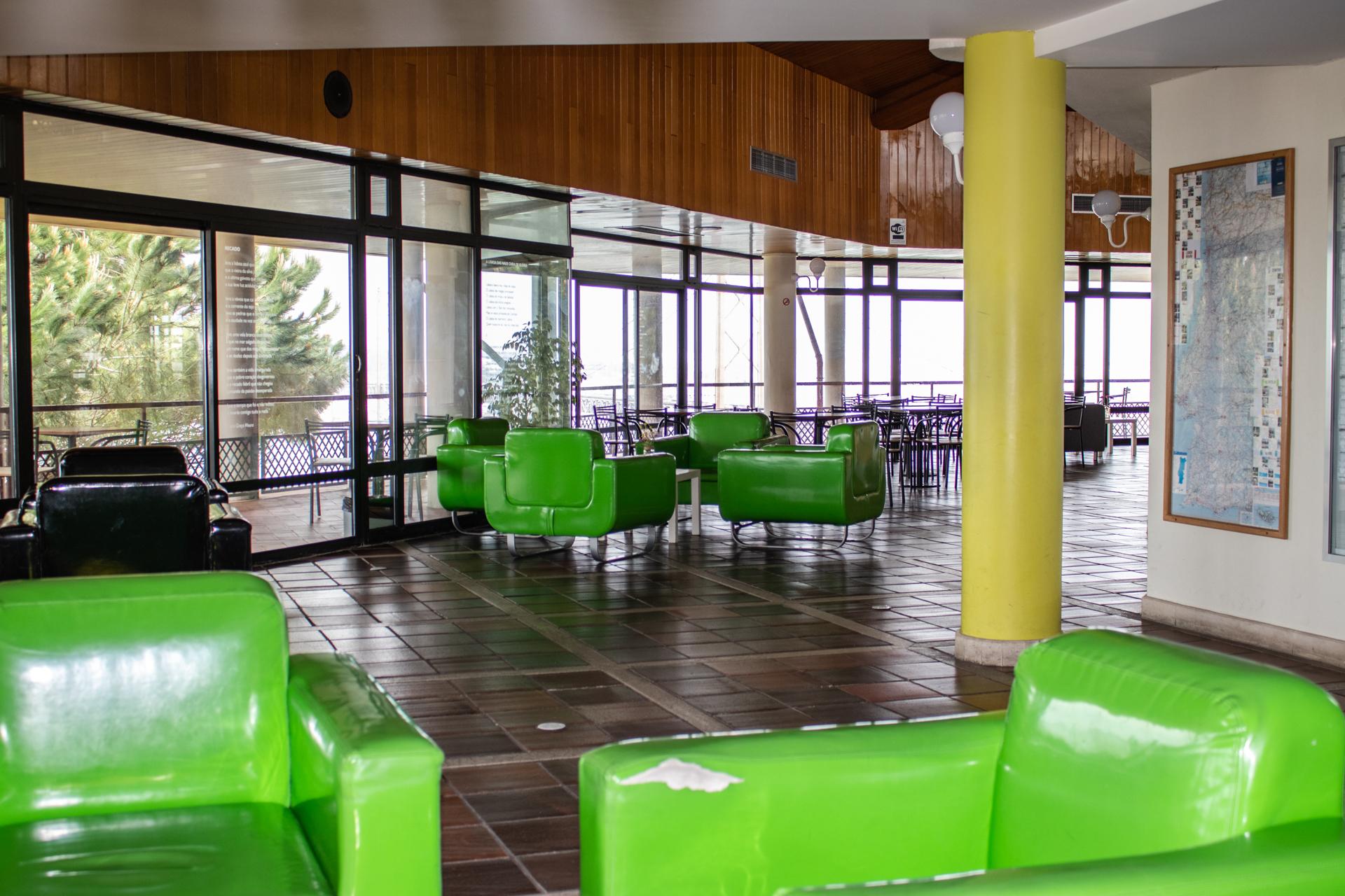 Vista Lobby Hi Almada - Pousada de Juventude
