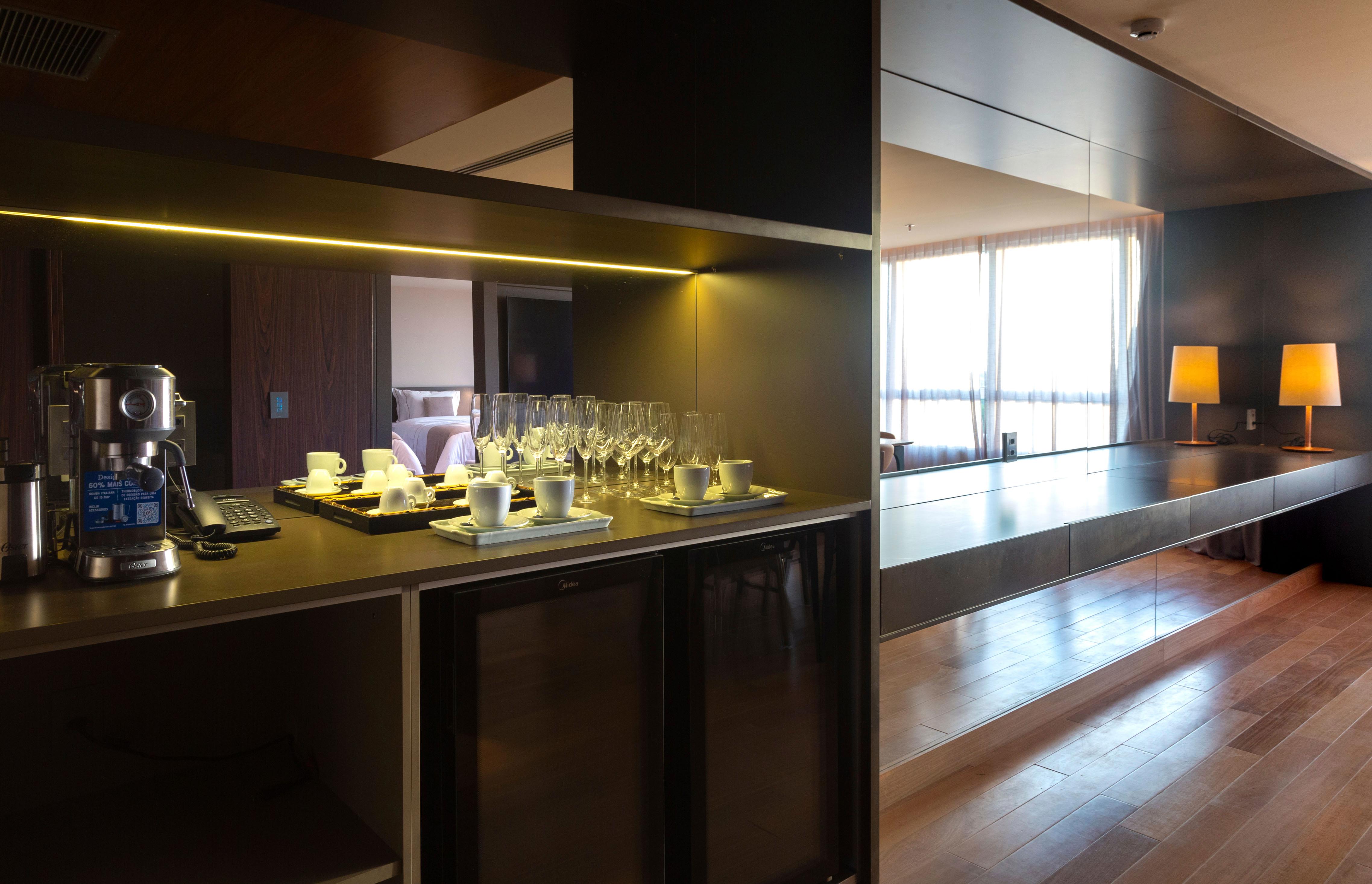 Equipamiento de Habitación MONÃ HOTEL