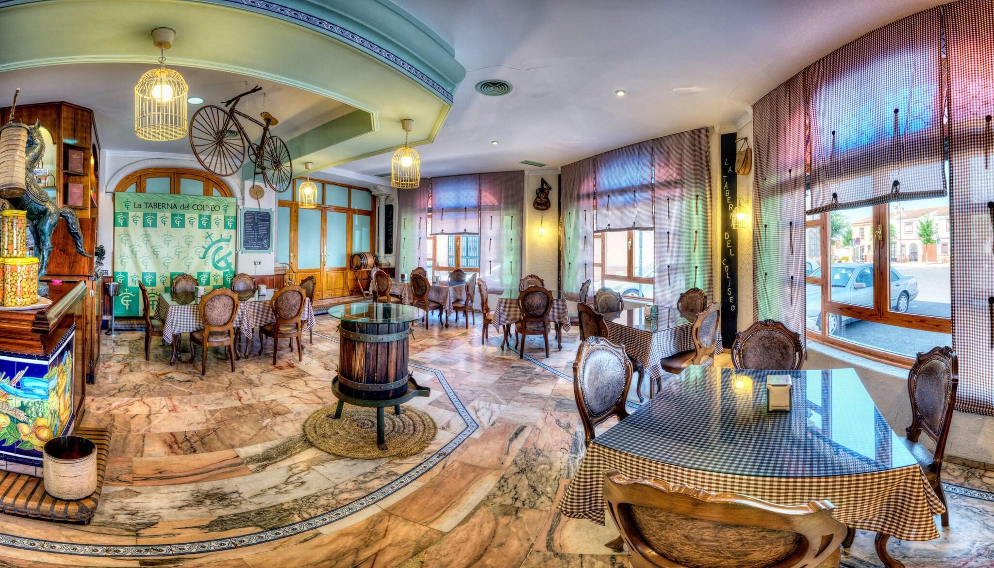 Bar/Salón Hotel Sandra