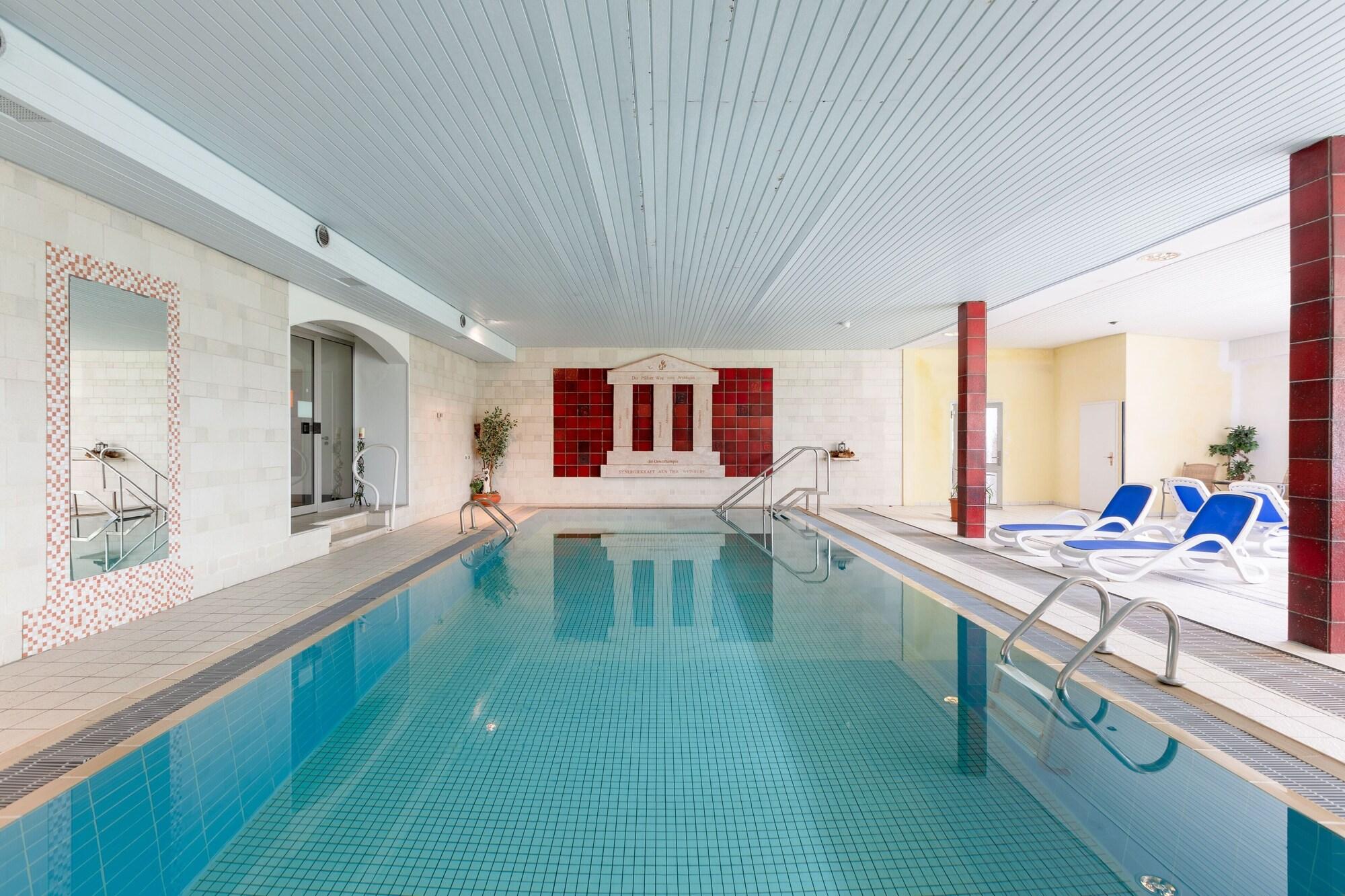 Vista Piscina Hotel Restaurant Südpfalz-Terrassen
