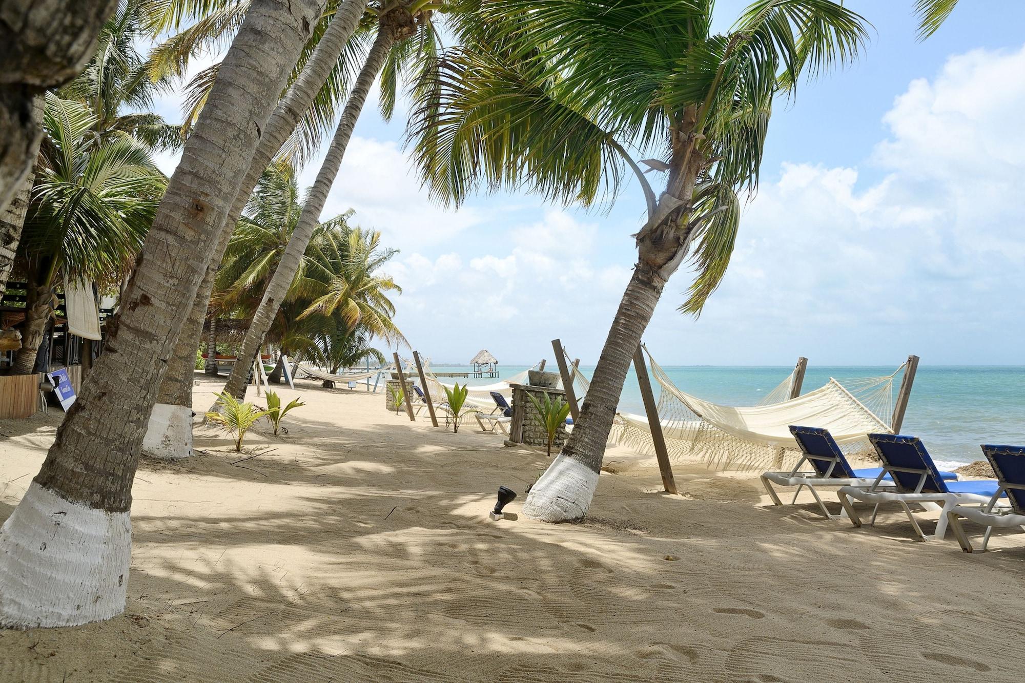 Playa Parrot Cove Lodge
