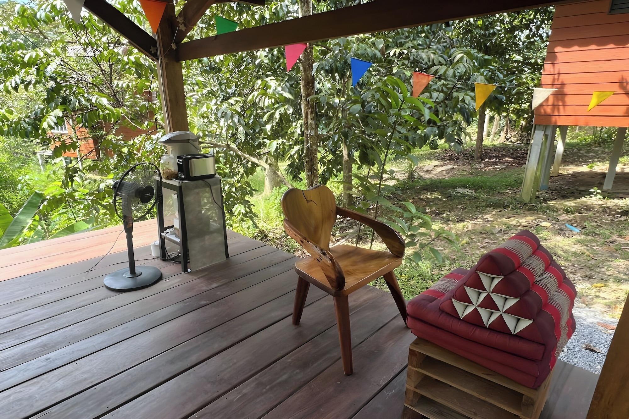 Vista Lobby Rat Min House