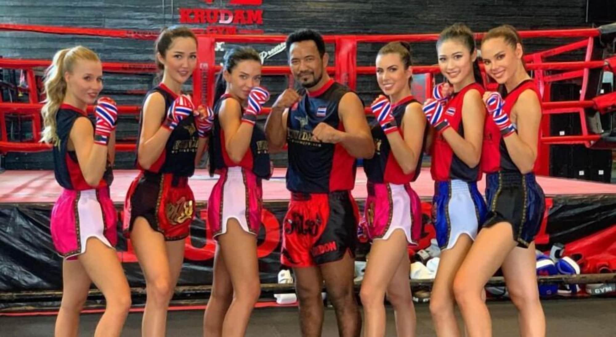 Instalaciones Recreativas Prism House Thonglor