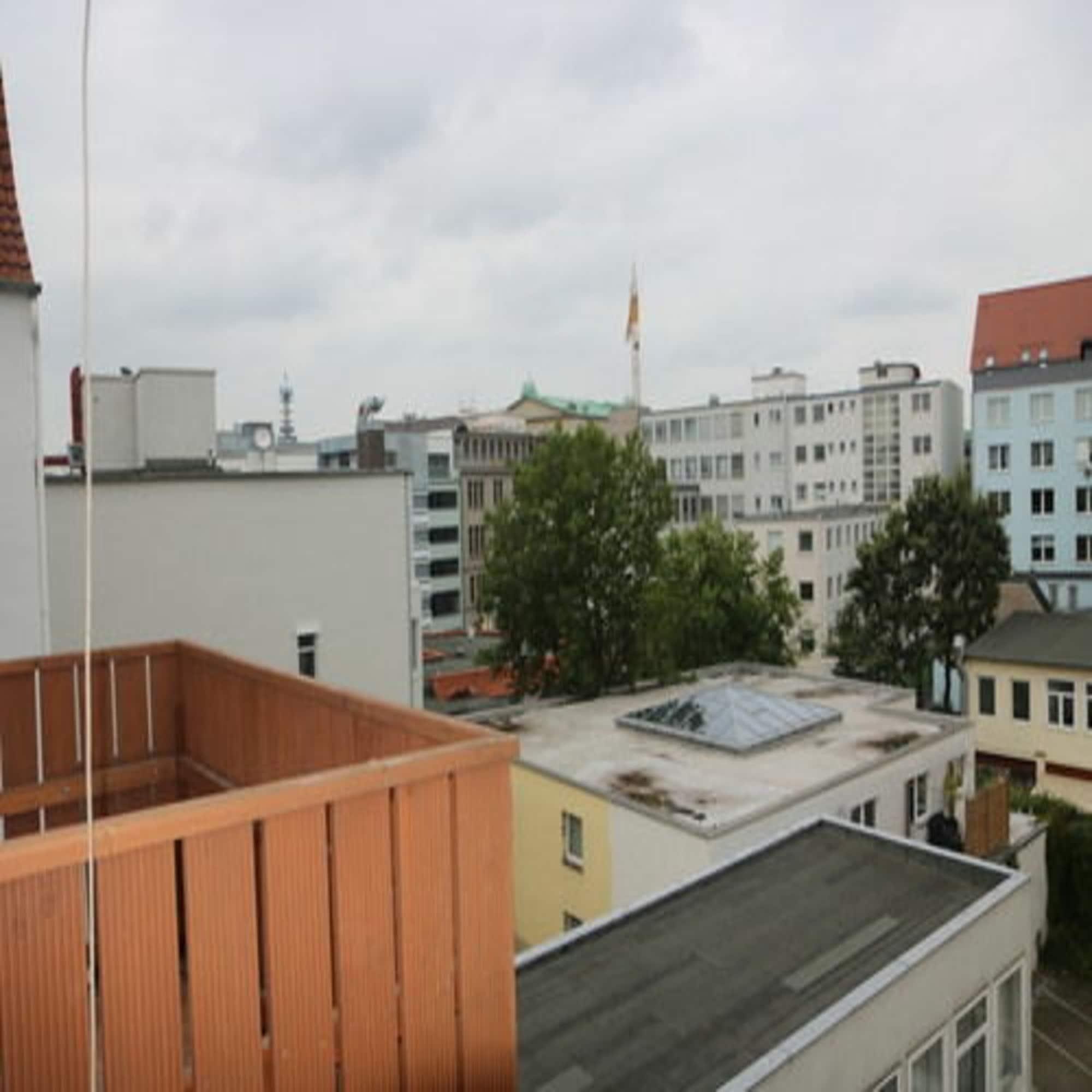 Vista Exterior Arena Suites Hannover