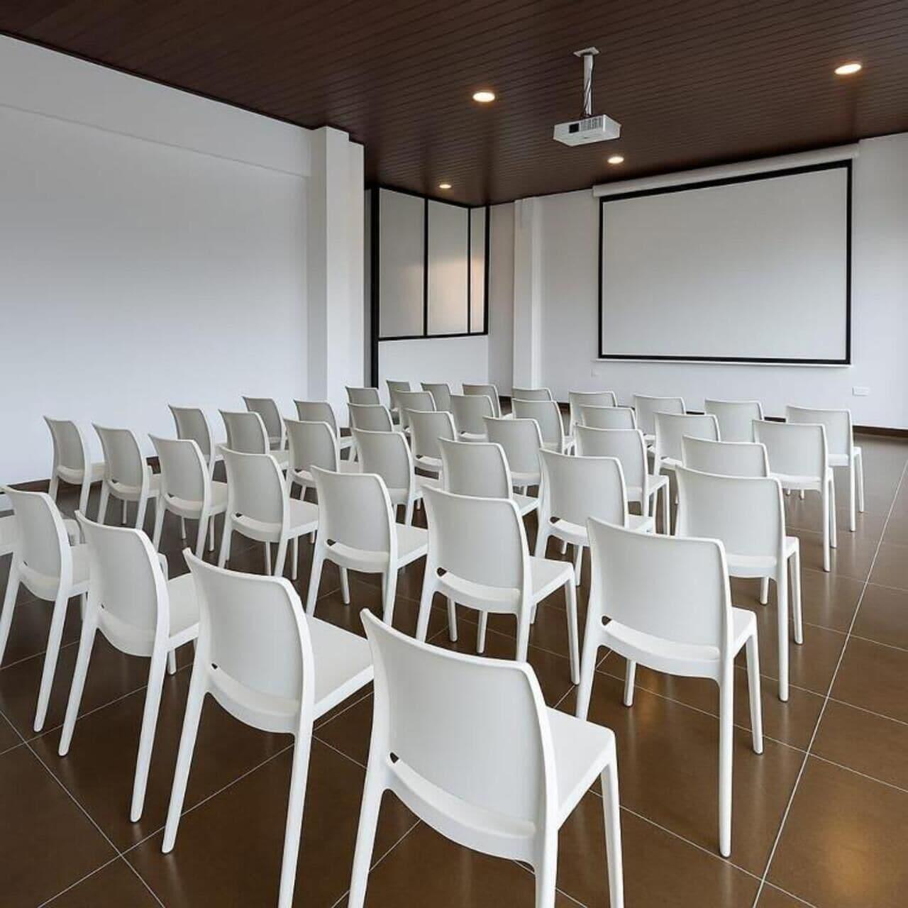 Sala de Reuniones Hotel CGH Travel INN Aeropuerto