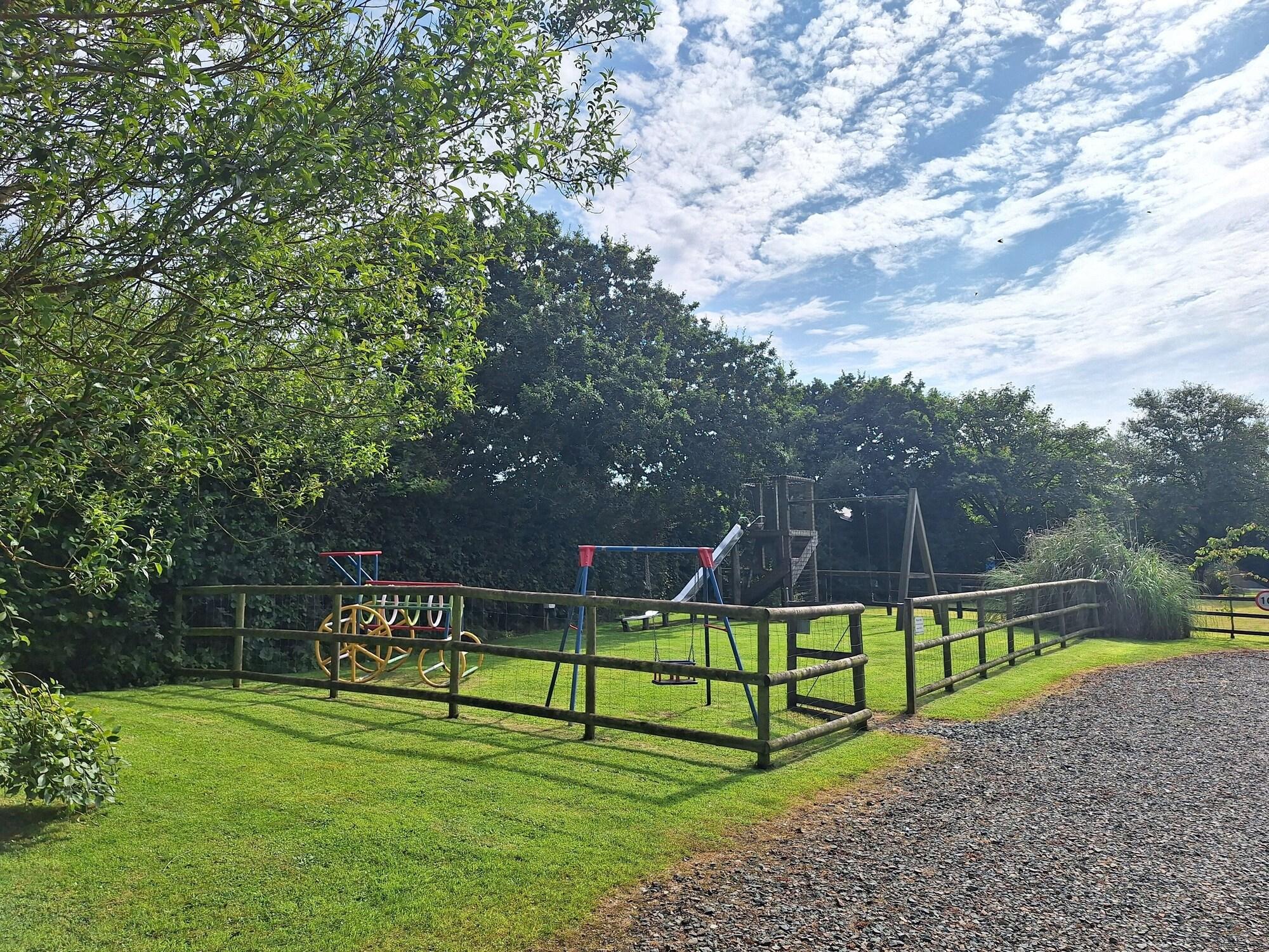 Vista Exterior Thornbury Holiday Park
