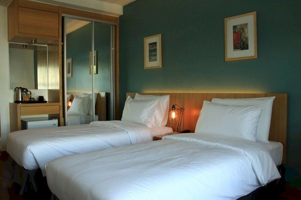 Quayside Hotel by null