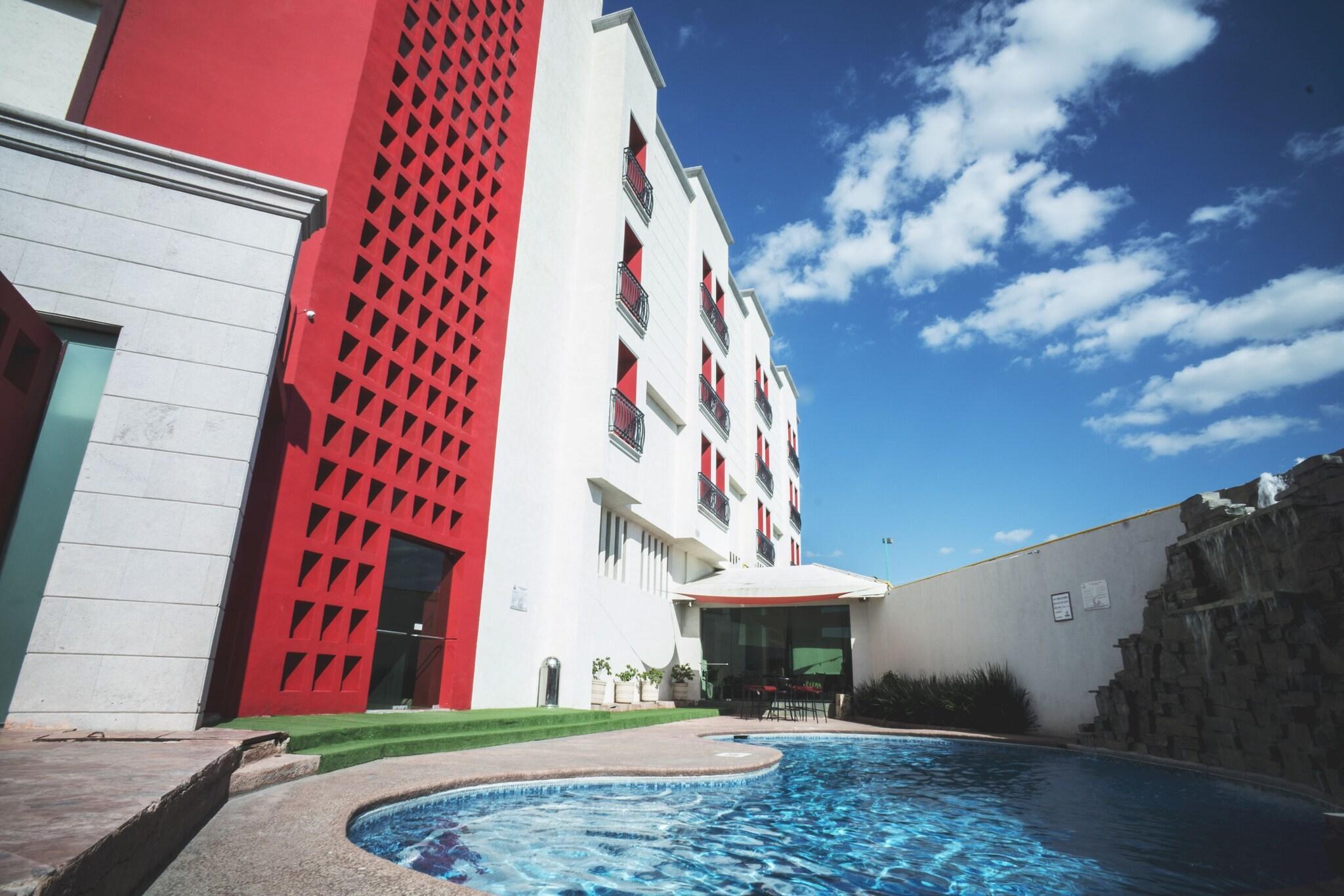 Vista Piscina Hotel Colon Plaza Business Class