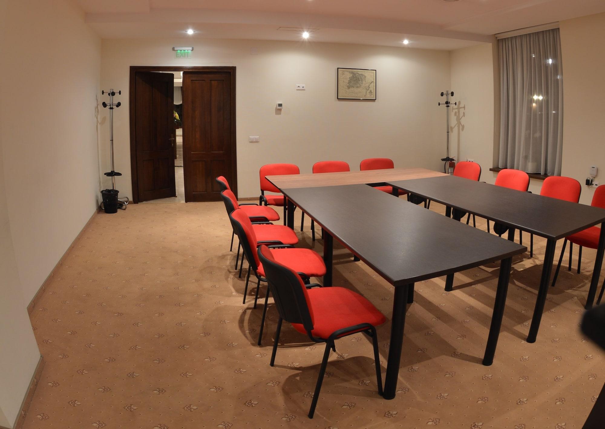 Sala de Reuniones Coroana Brasovului