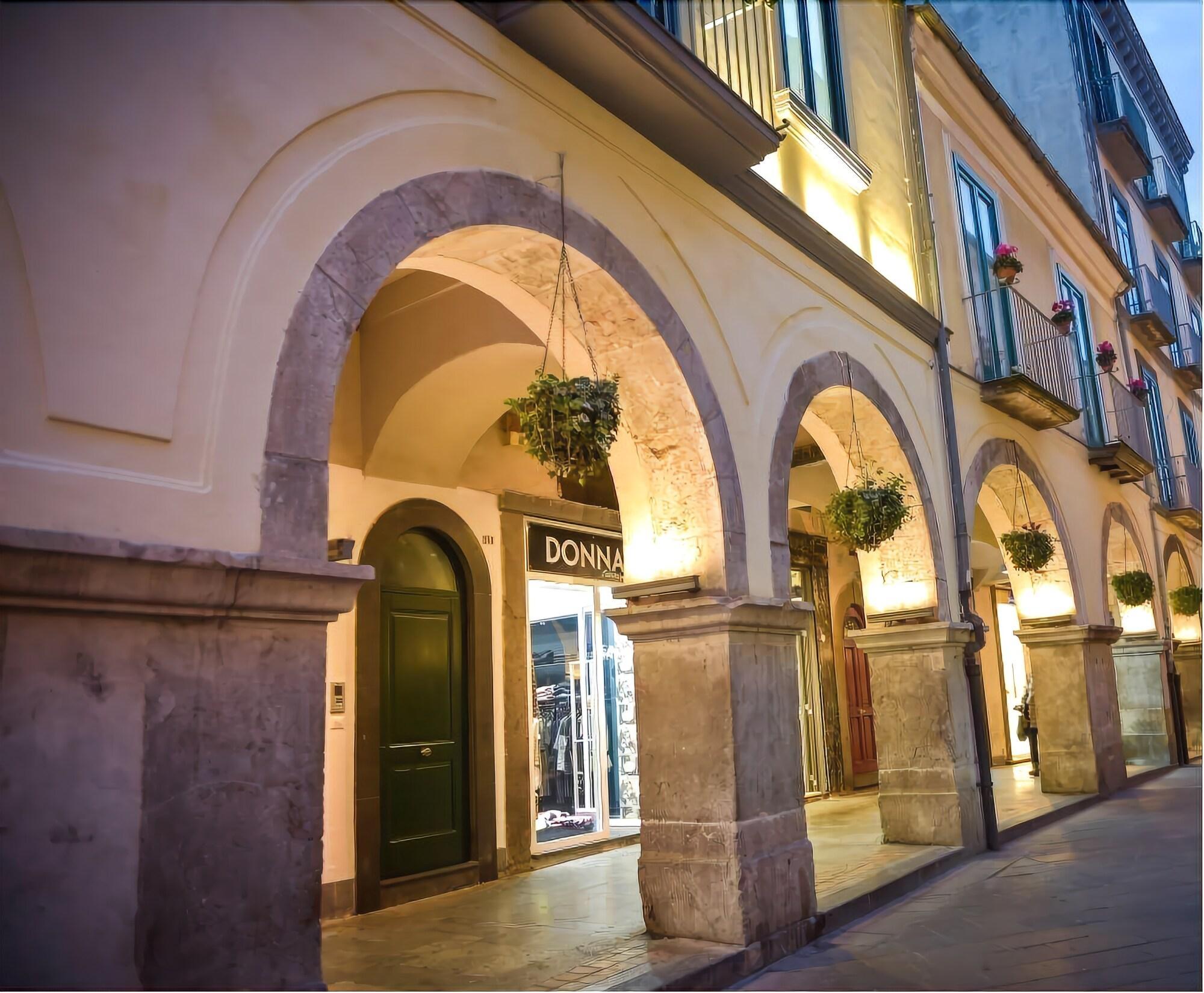 Vista Exterior B&B Palazzo Liguori