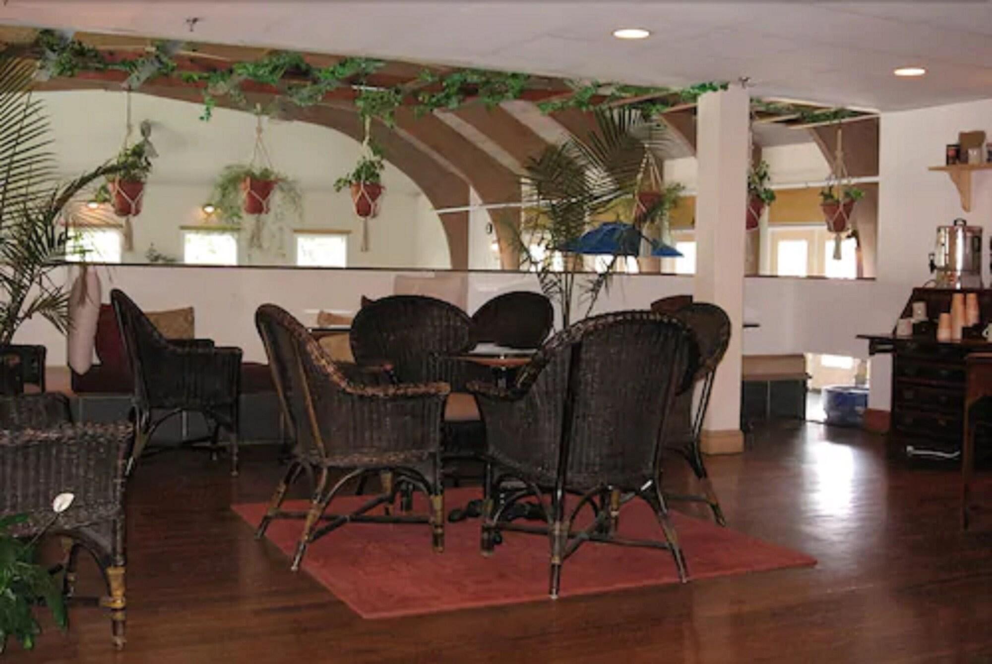 Bar/Salón Nantucket Inn