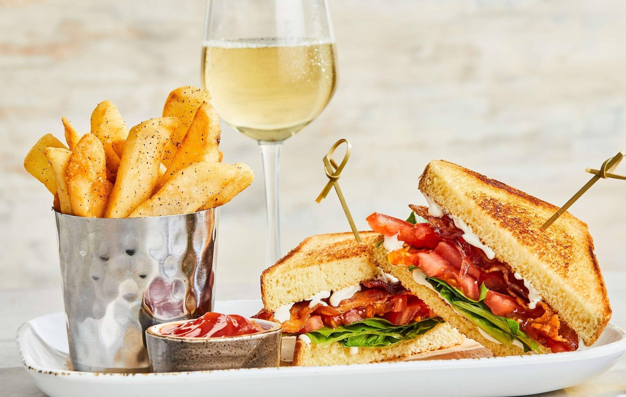 Restaurant Courtyard by Marriott Dayton-University of Dayton