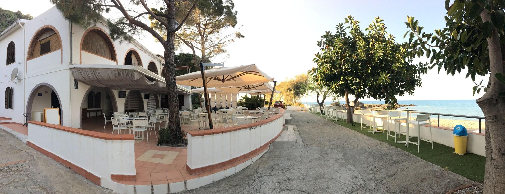 Bar/Salón Capo Baia Verde