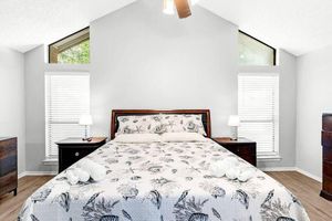 Alquiler Vacacional - Remodeled 4BR w/pool table, Pingpong, Air Hockey