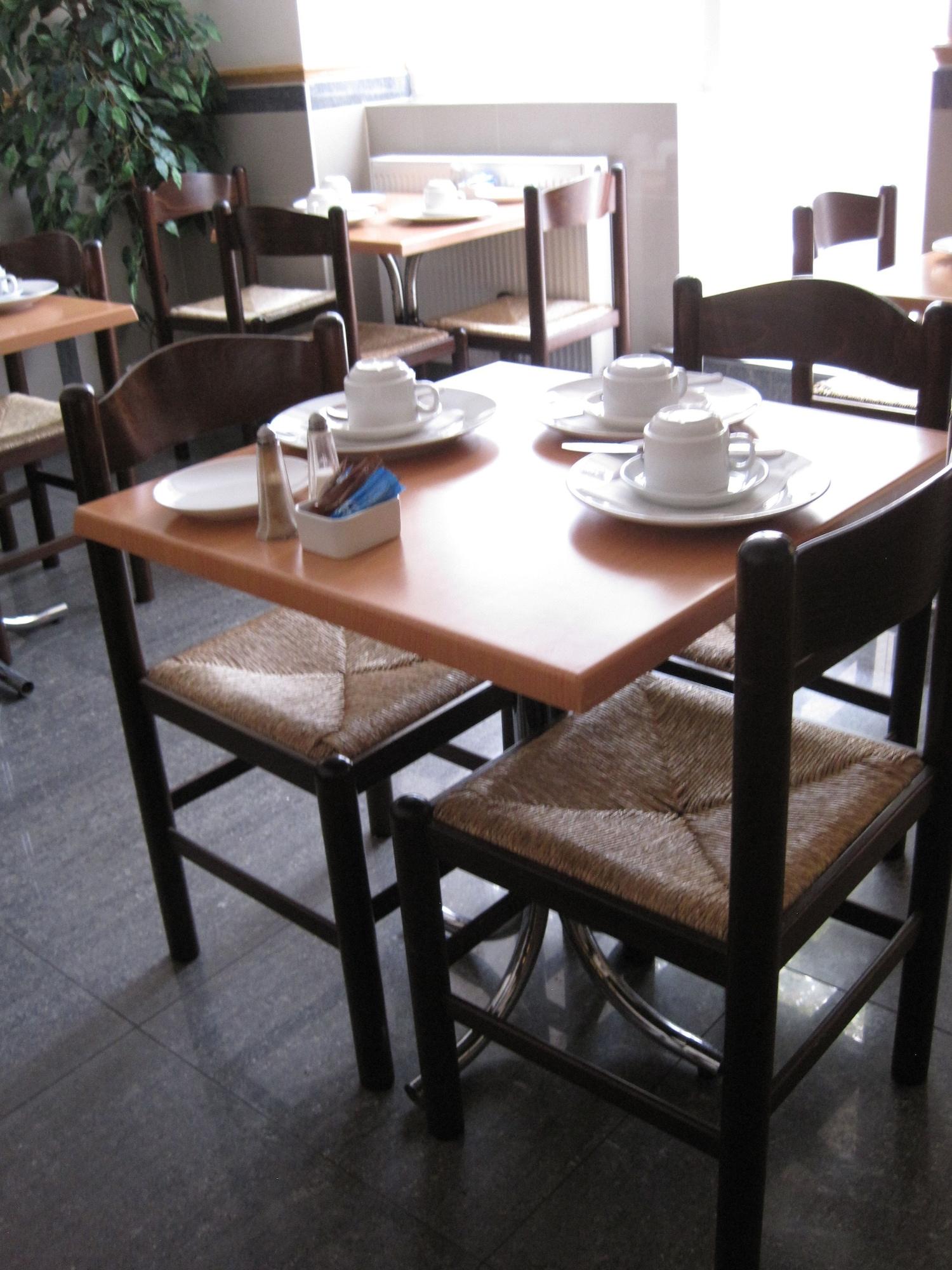 Restaurant Elmwood Hotel