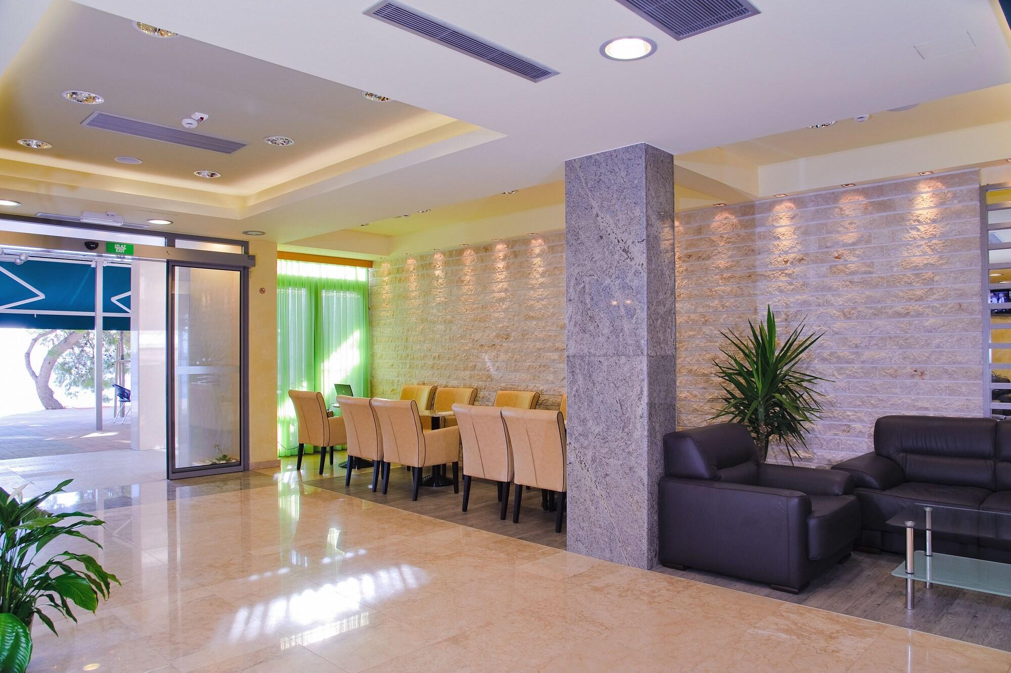 Vista Lobby Hotel Saudade