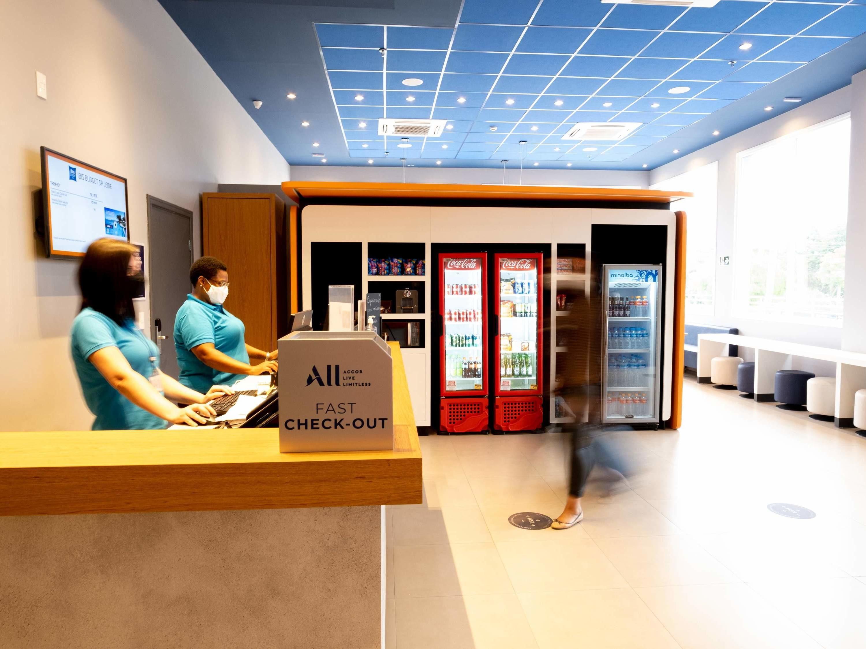 Vista Lobby ibis budget Leme SP