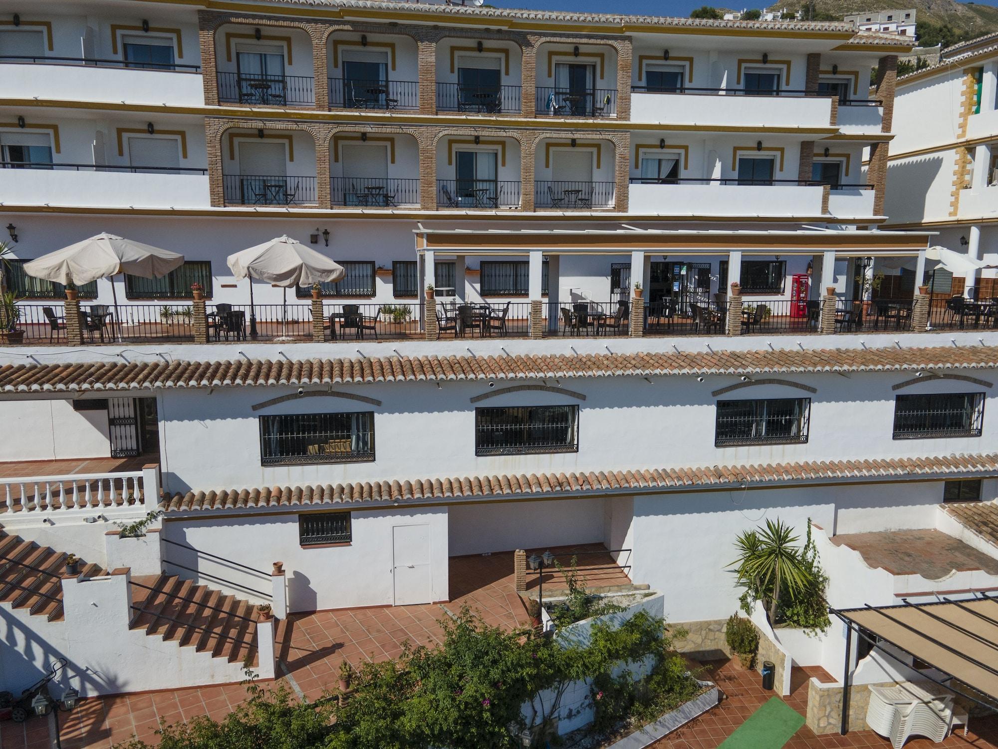 Vista Exterior Hotel y Bungalows Balcón de Competa
