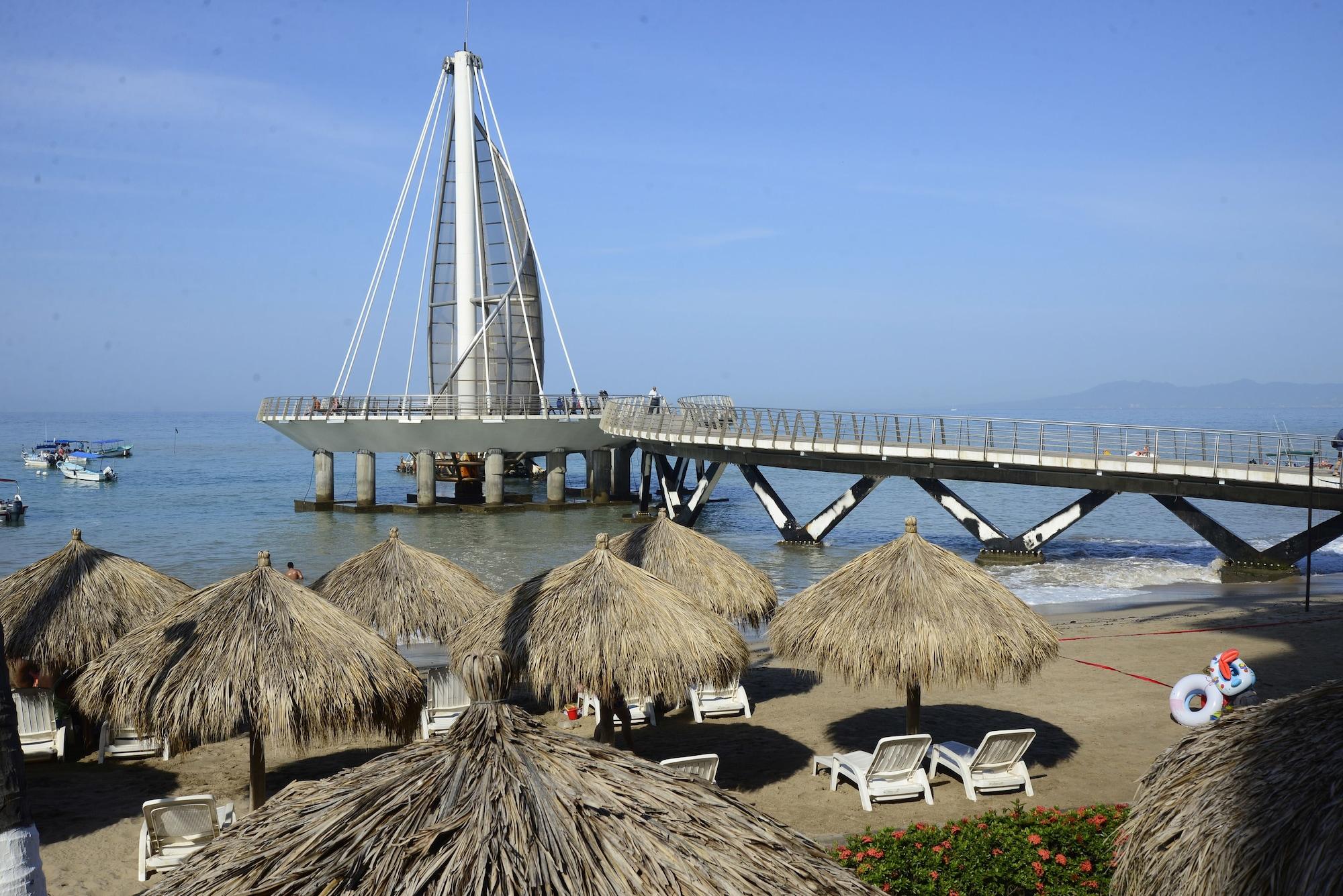 Playa Hotel Delfin PV Beach Resort