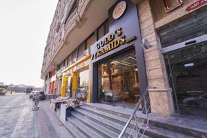 Alojamiento - Gold's Pyramids Hotel