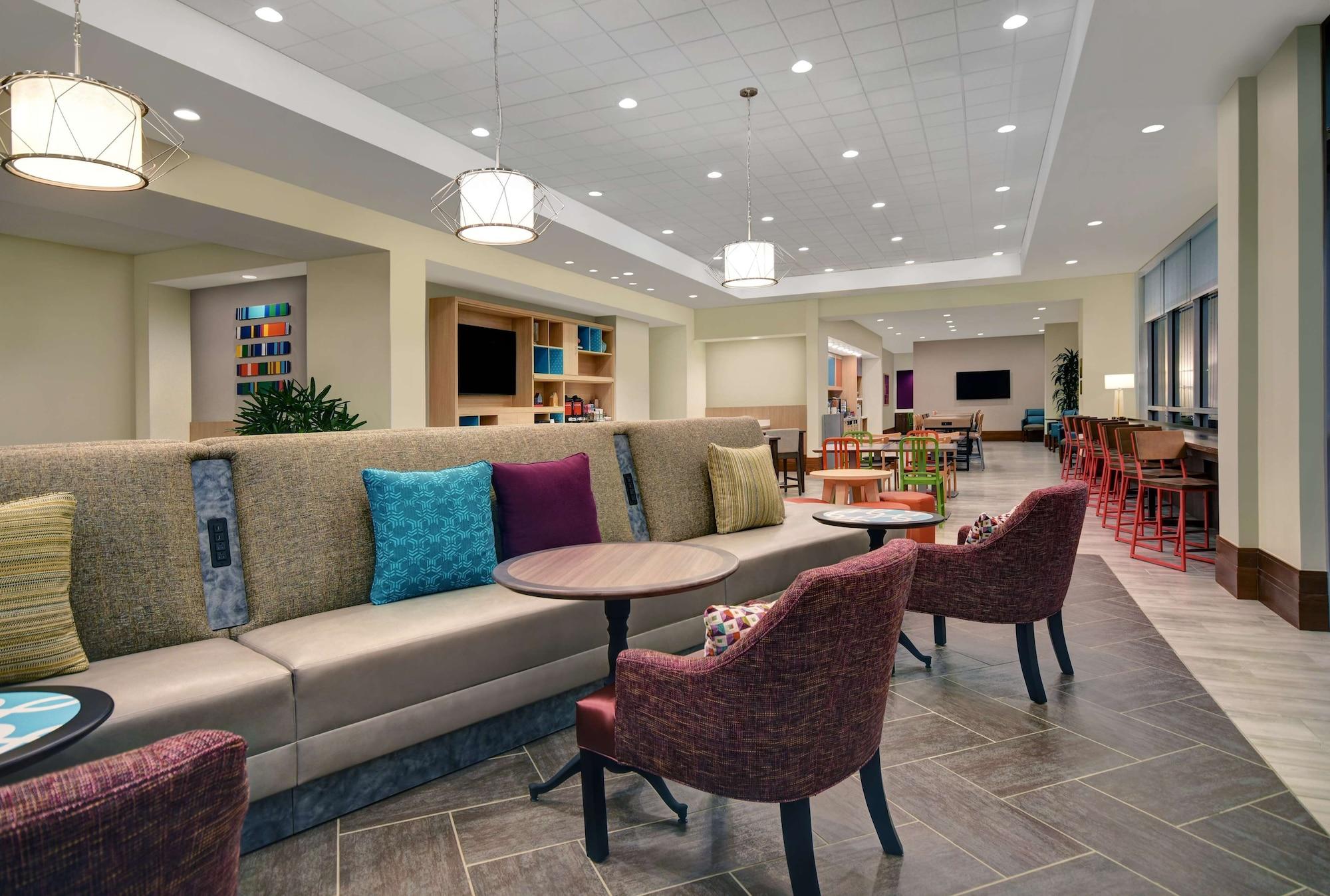 Vista do lobby Home2 Suites by Hilton Houston Medical Center, TX