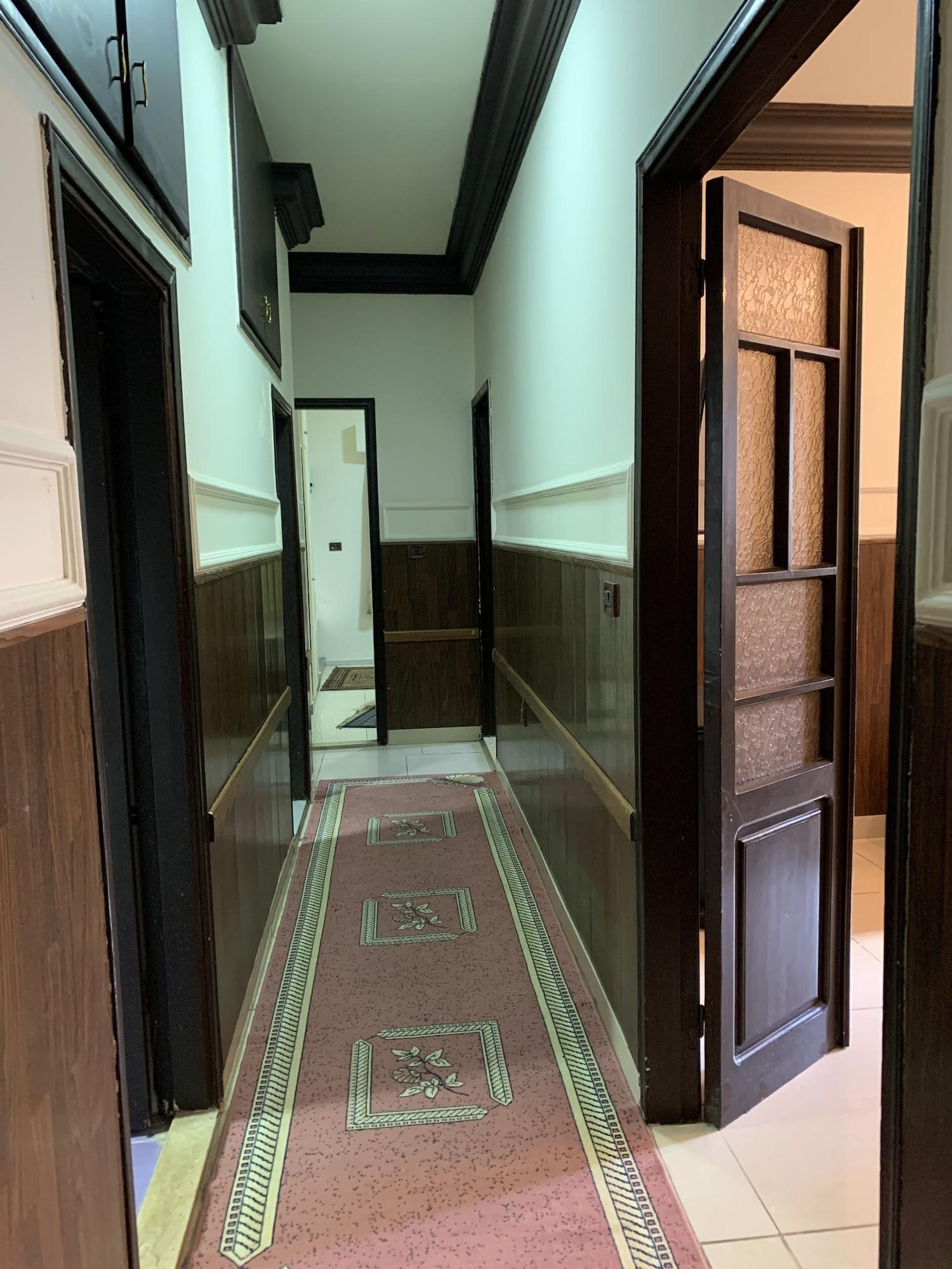 Varios Alaamira Furnished Apartments