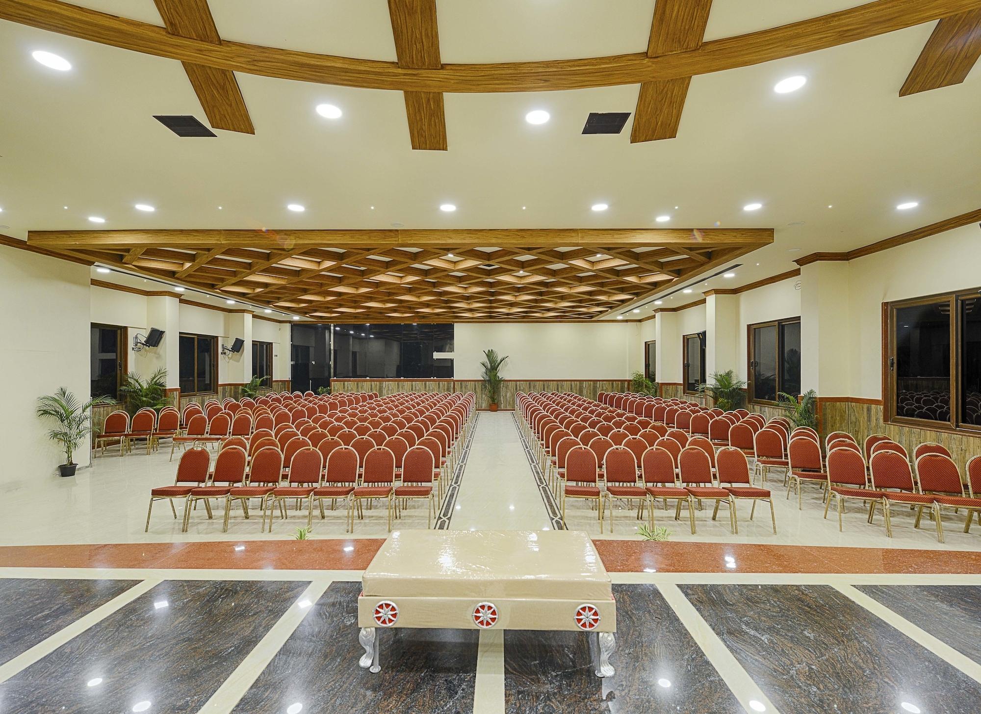 Salón de Baile Hotel Ramraj Regency