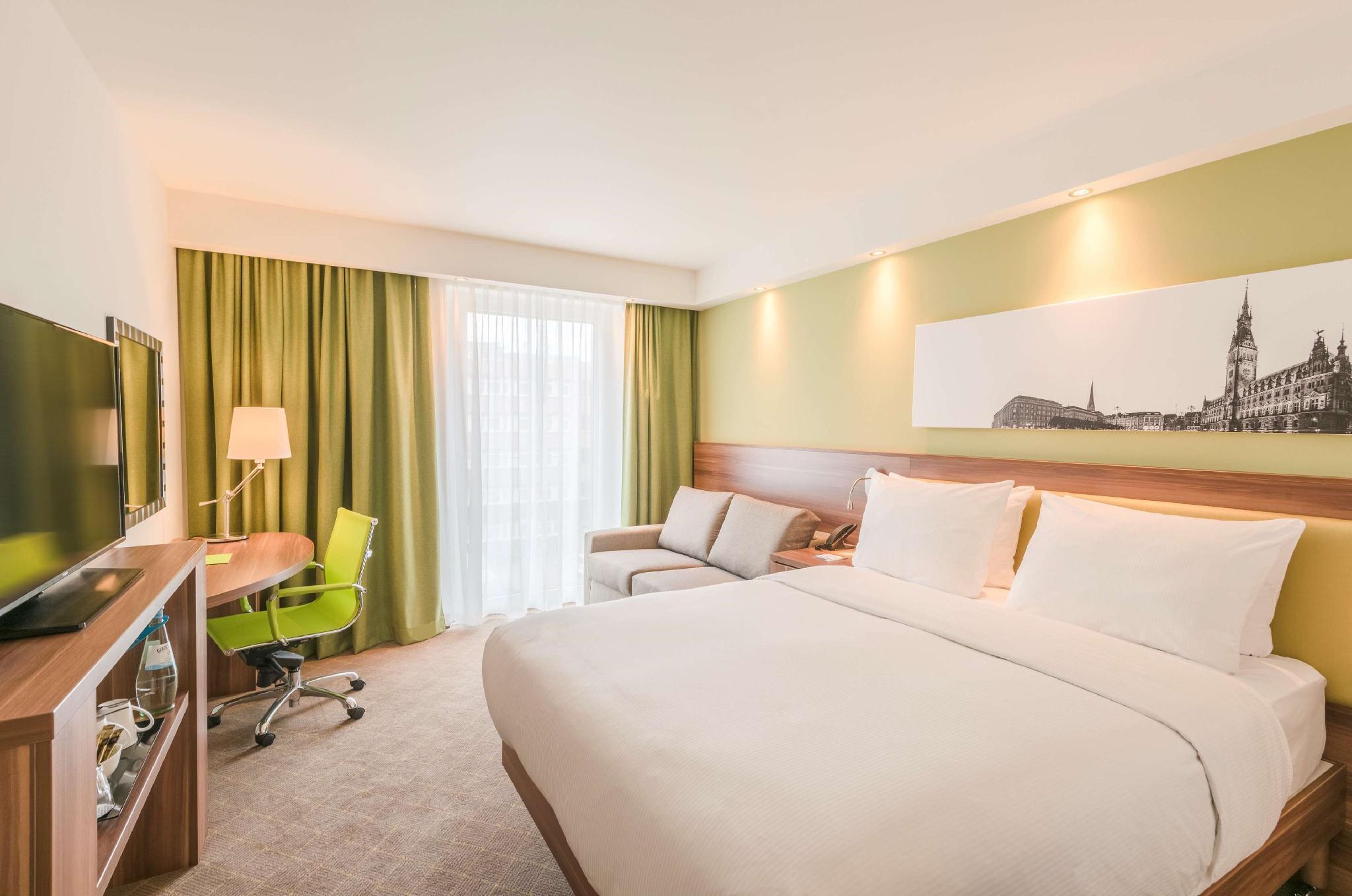 Vista Exterior Hampton by Hilton Munich City West