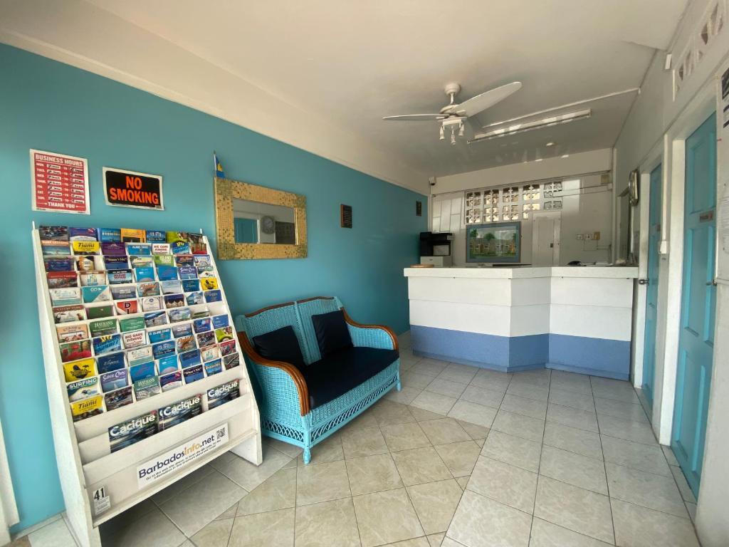 Vista Lobby Melrose Beach Apartment Inc