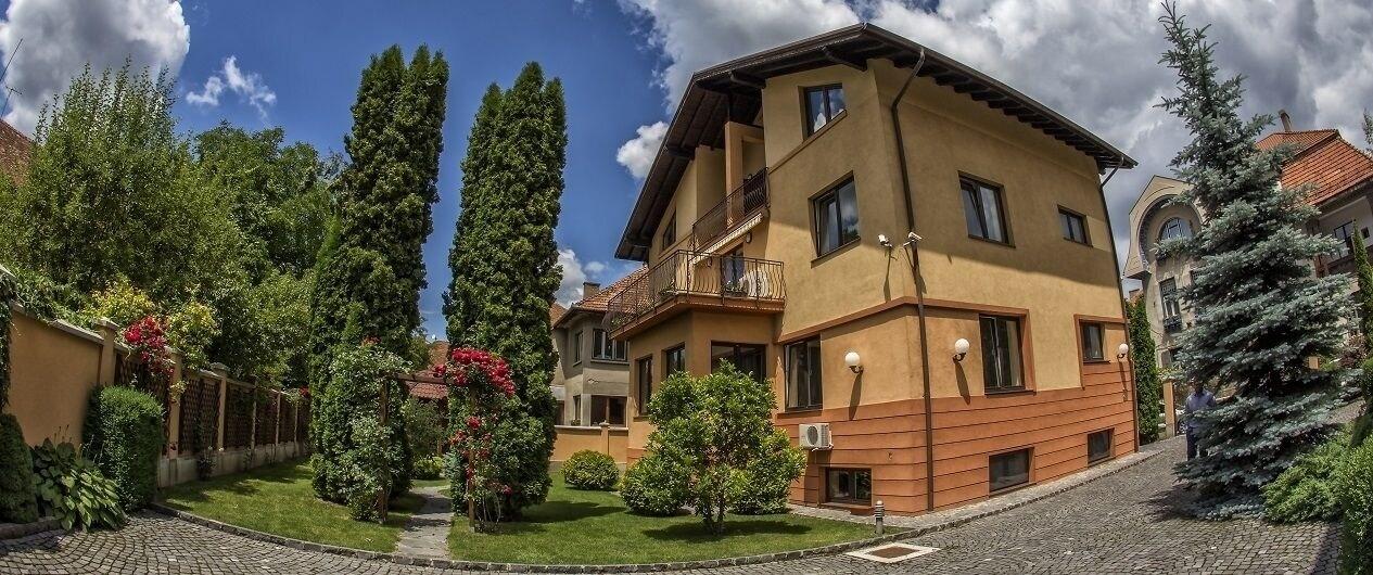 Varios Pensiunea La Residenza