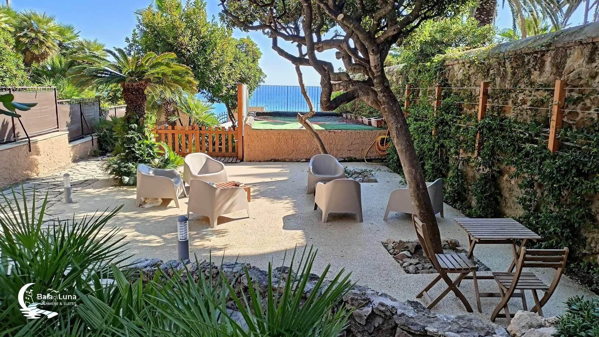 Vista Exterior Baia di Luna