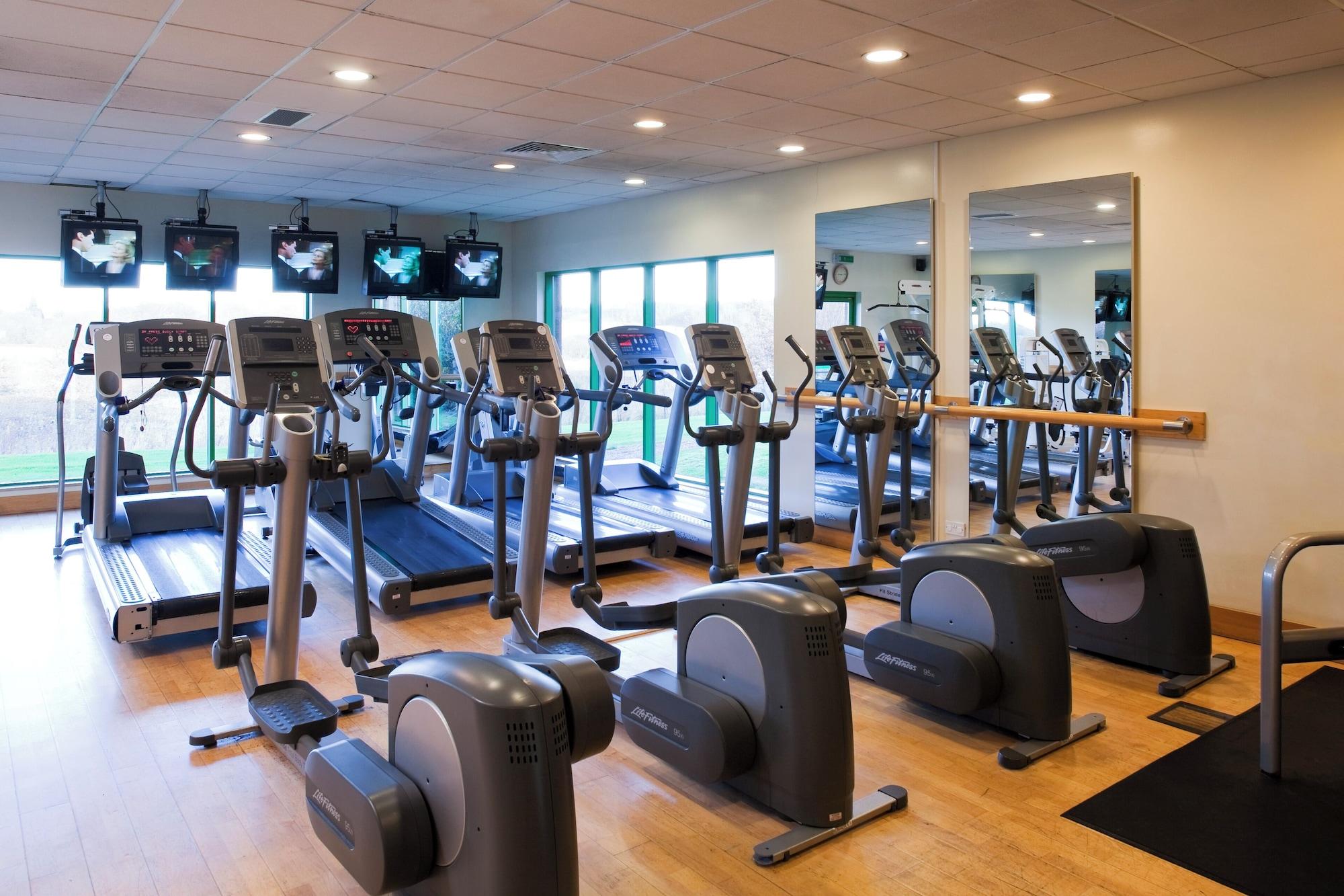 Gimnasio Holiday Inn Birmingham M6 Jct7 by IHG