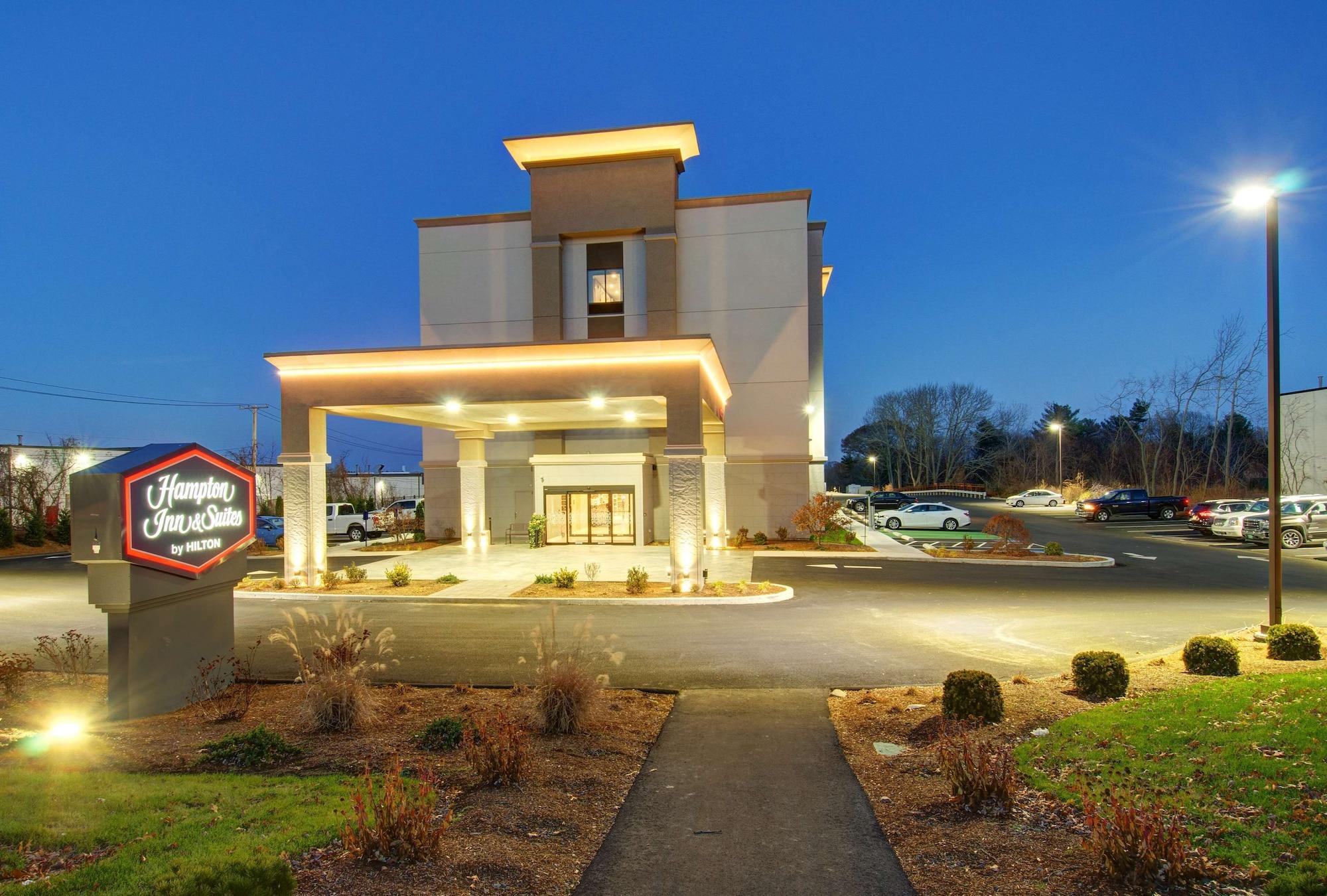 Vista Exterior Hampton Inn & Suites Boston/Stoughton