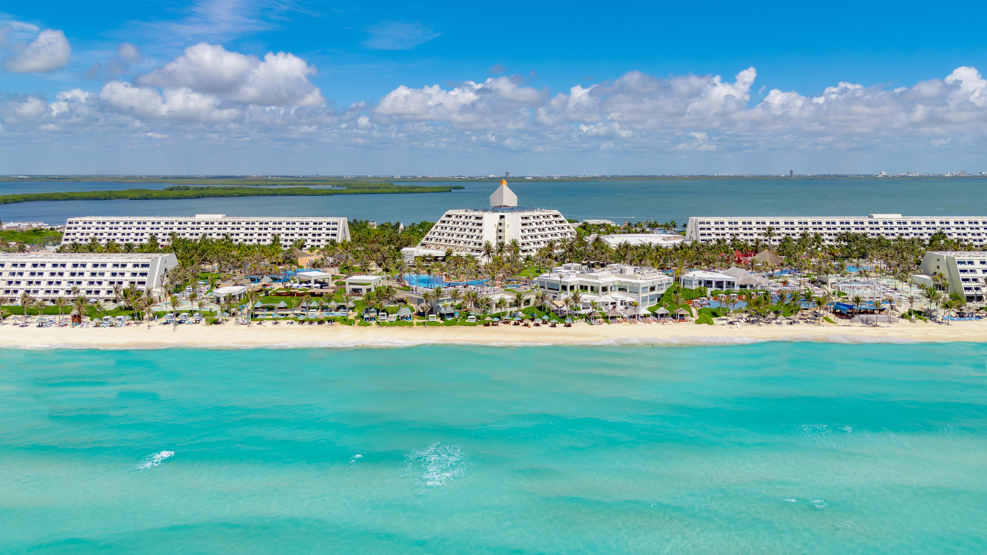 Playa Oh! Cancun The Urban Oasis & Beach Club