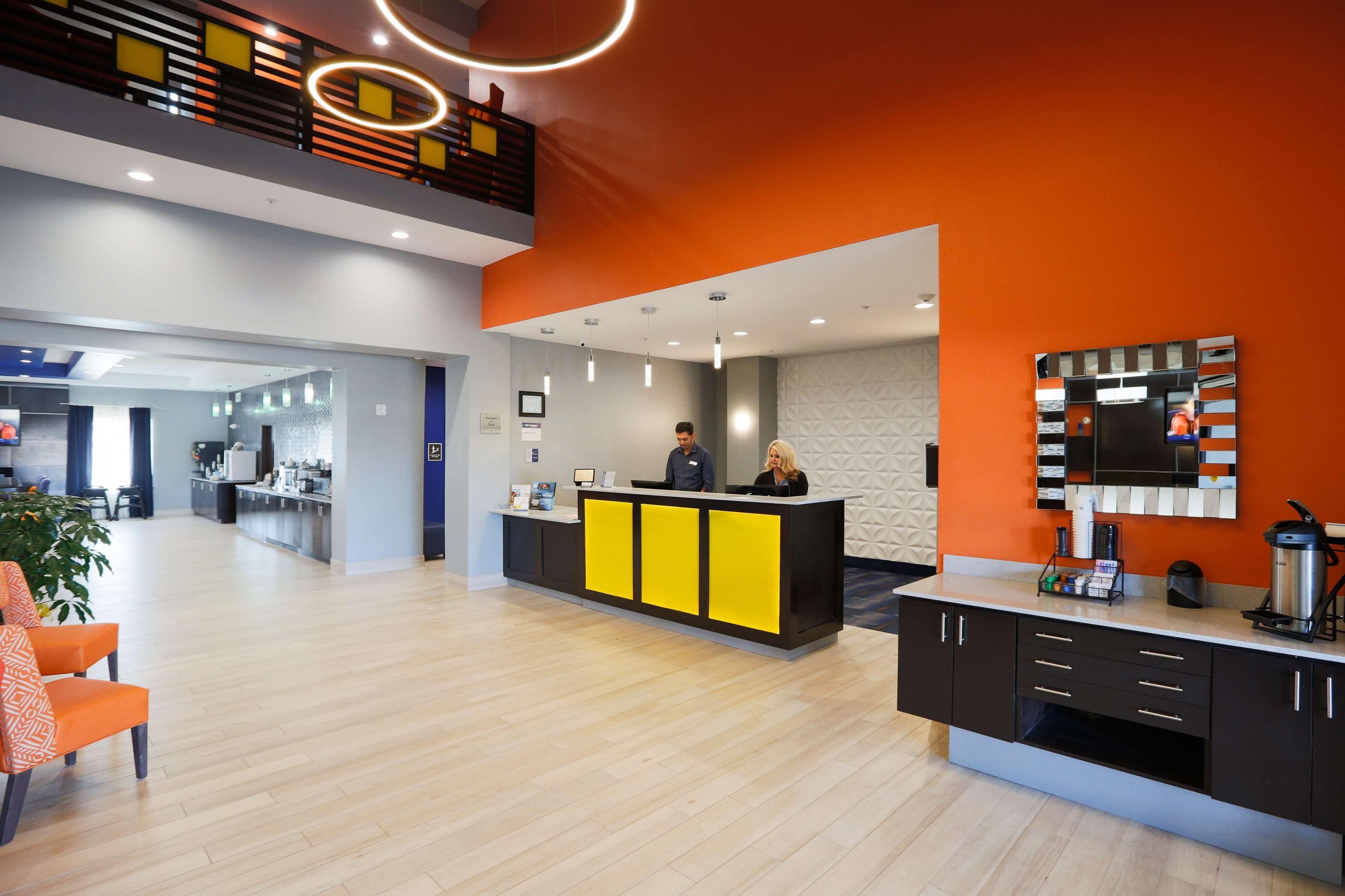 Vista Lobby Best Western Plus Wewoka Inn & Suites