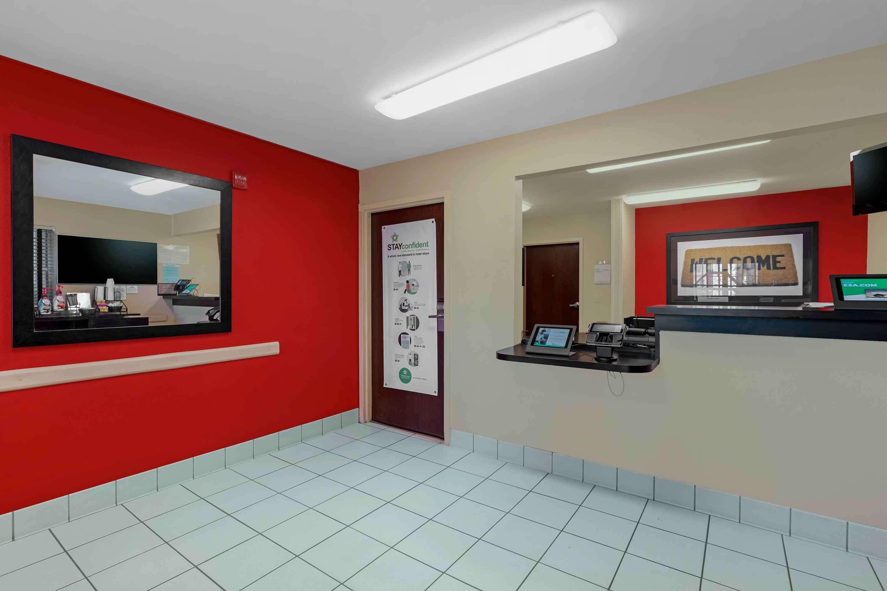 Vista Lobby Extended Stay America Suites Sacramento Arden Way