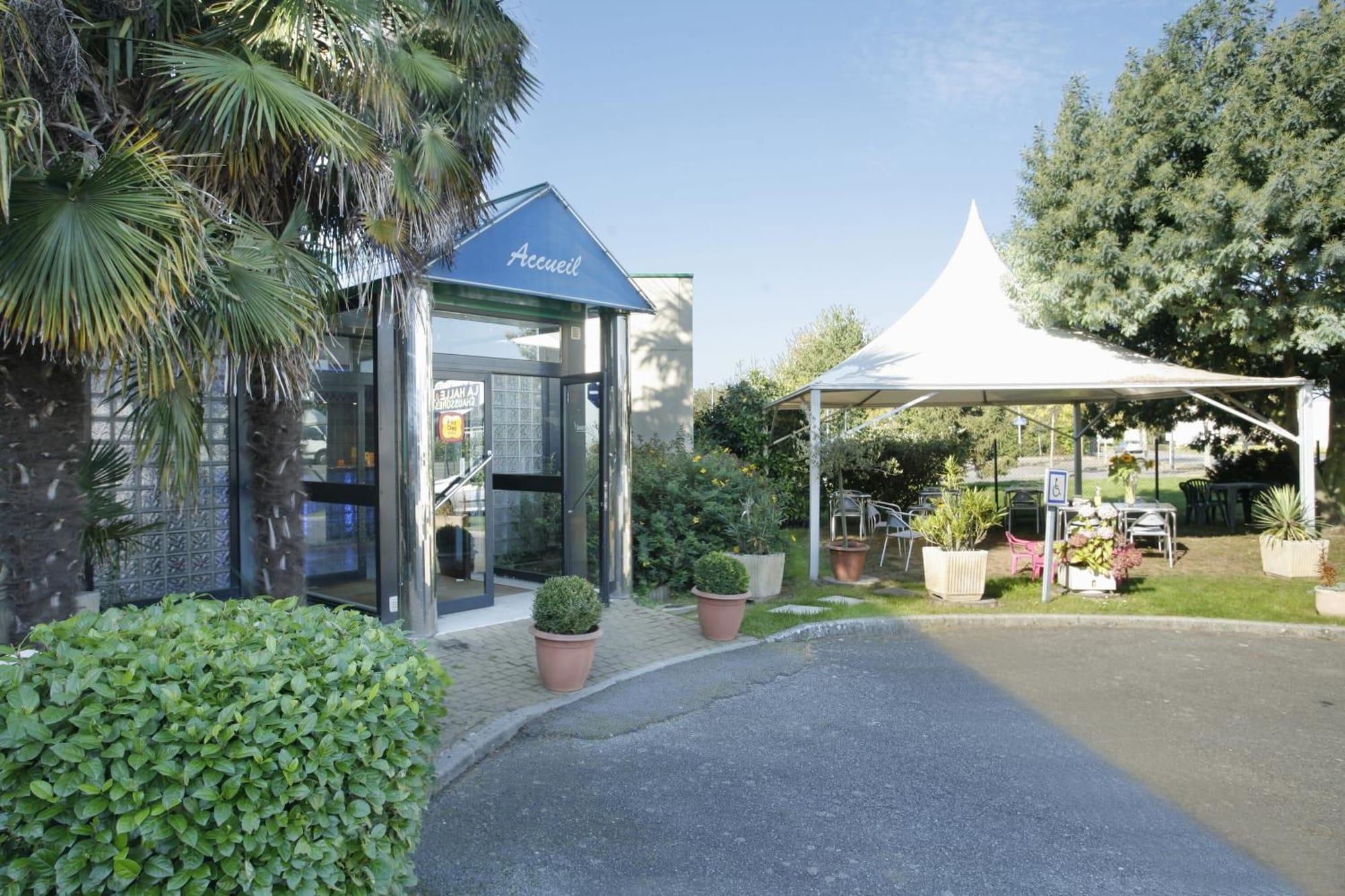 Vista Exterior The Originals Access, Hôtel Rennes Ouest