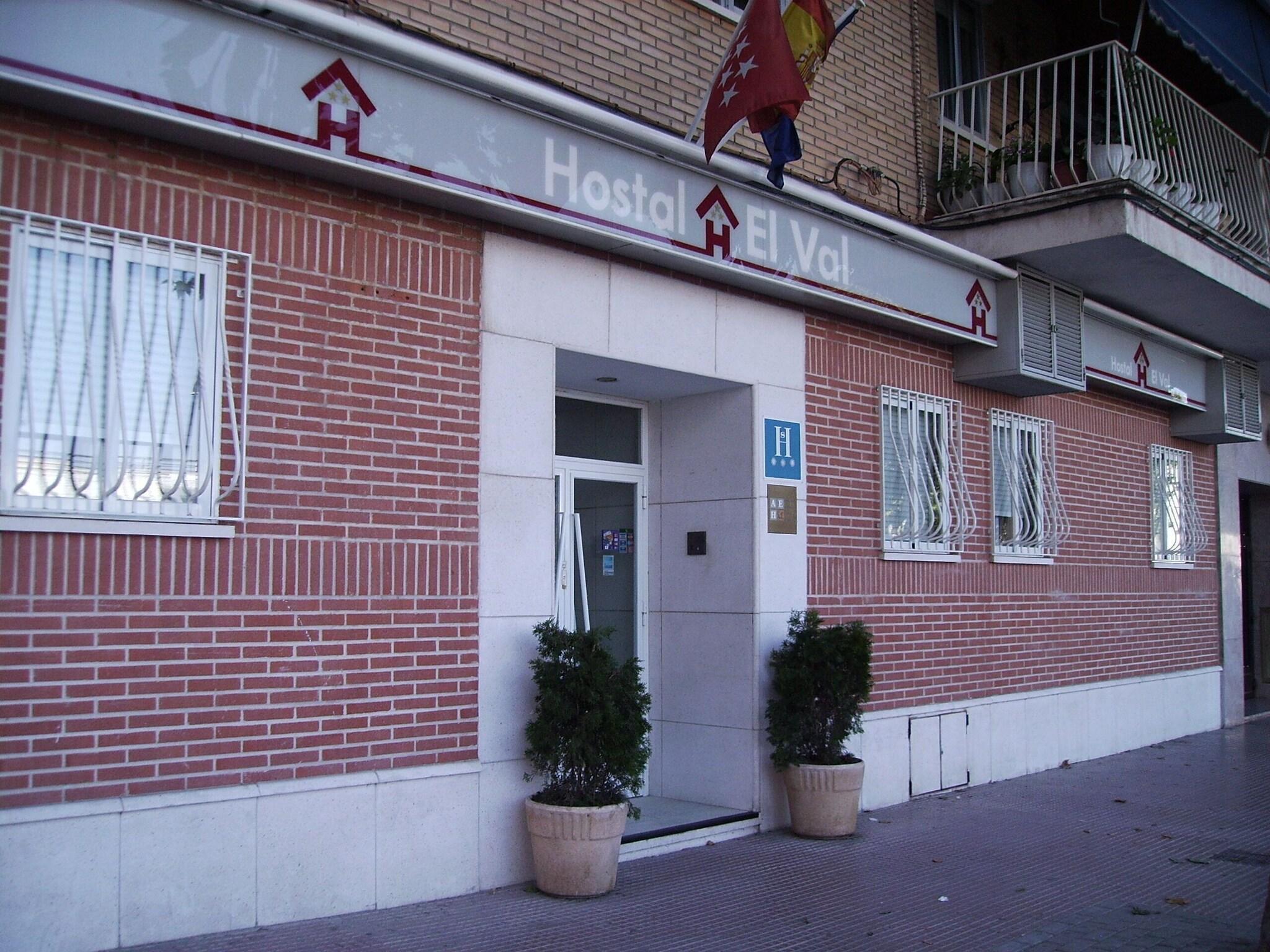 Vista Exterior Hostal El Val