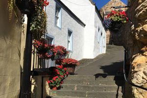 Alquiler Vacacional - A delightful and historic property just a few steps from the harbour.