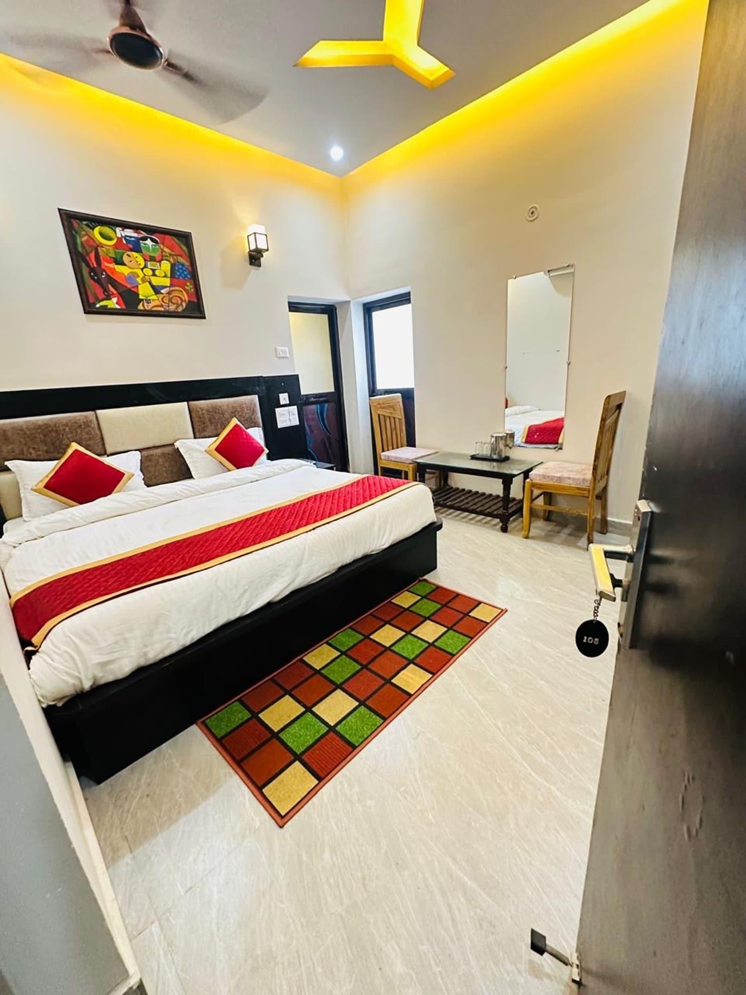 Varios Hotel PSR Residency - near Temple & Ghat