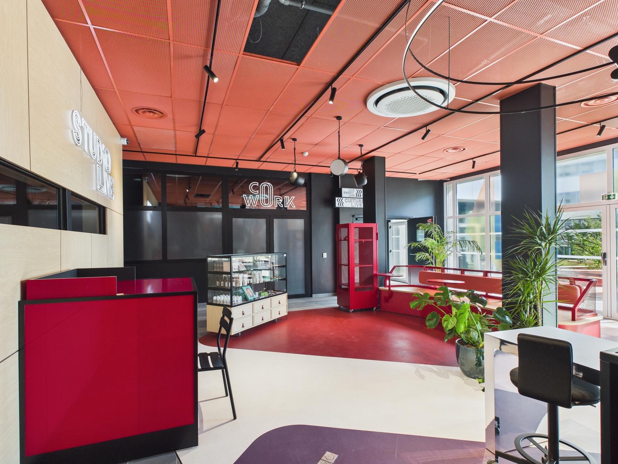 Vista Lobby Hife Velizy