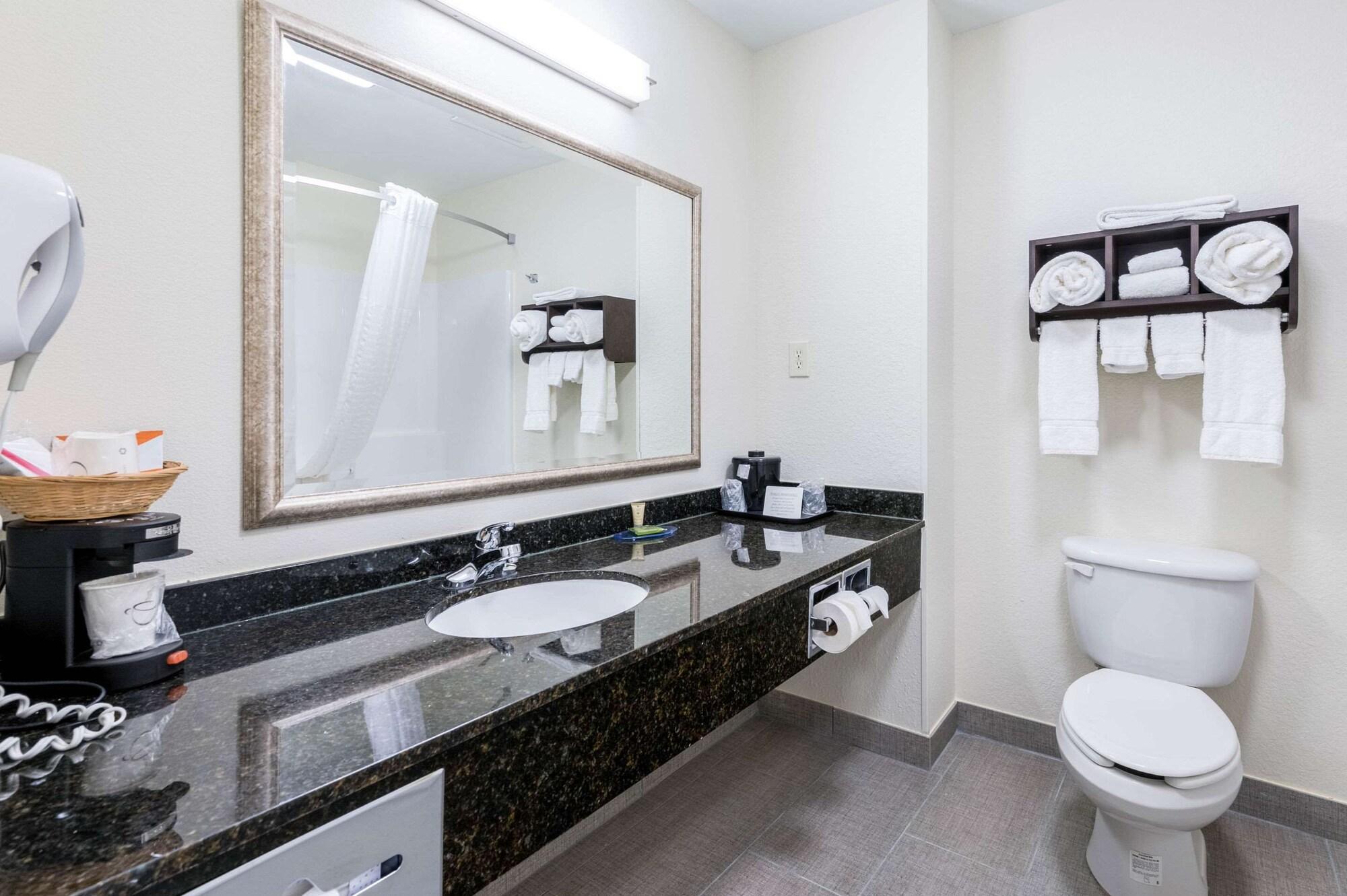 Habitación Clarion Pointe Madison Huntsville