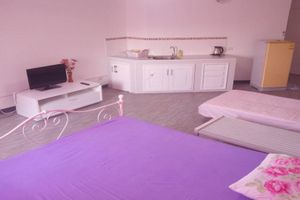 Alojamiento - Room in Guest Room - Impact Don Mueang Bangkok Guest House