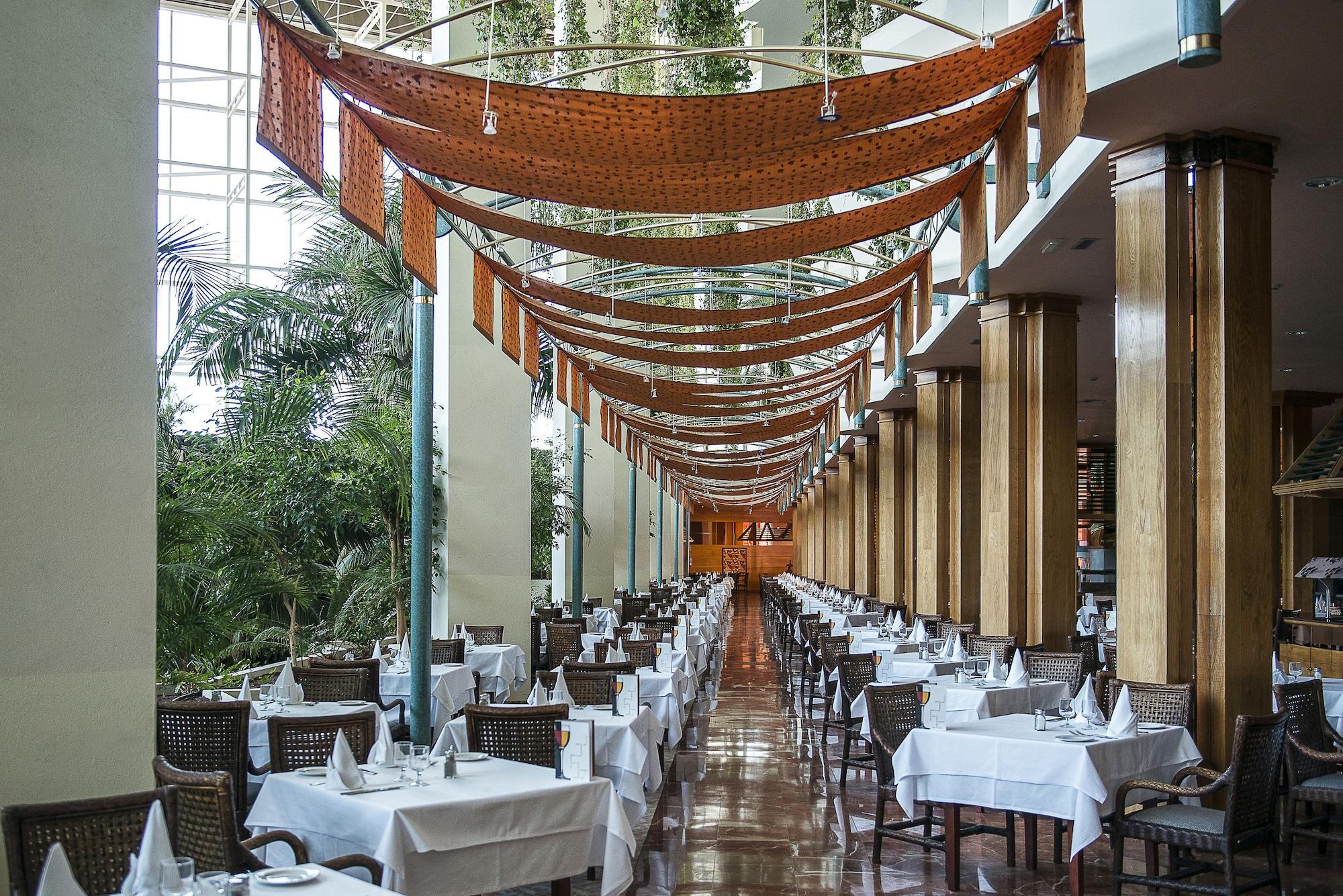 Restaurant Hotel Beatriz Costa & Spa