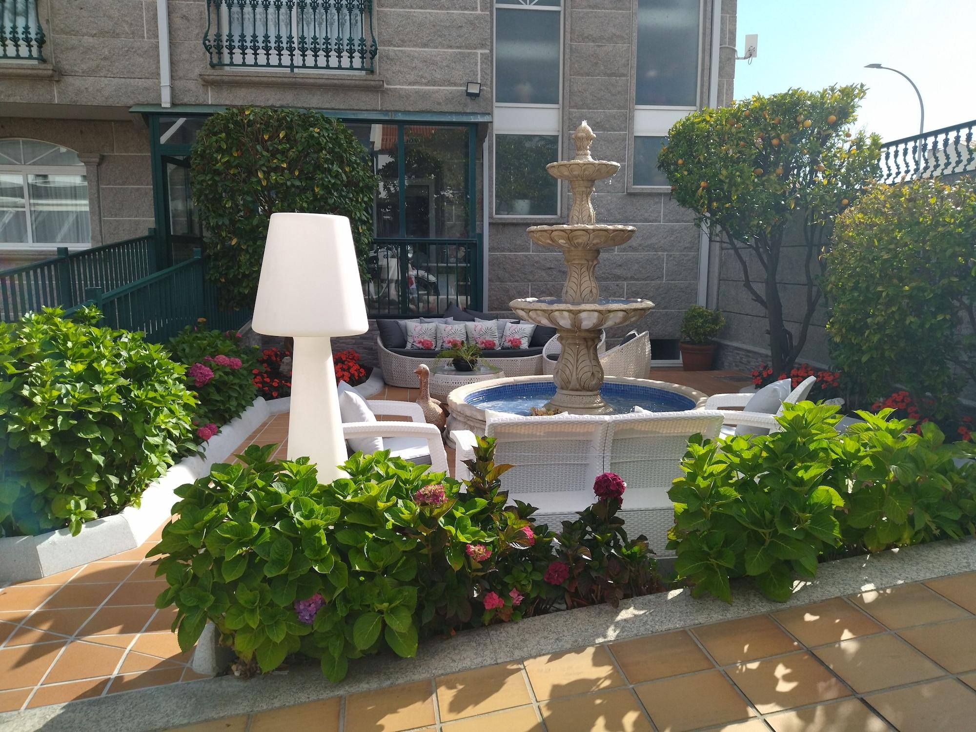 Vista Exterior Hotel Playa Compostela