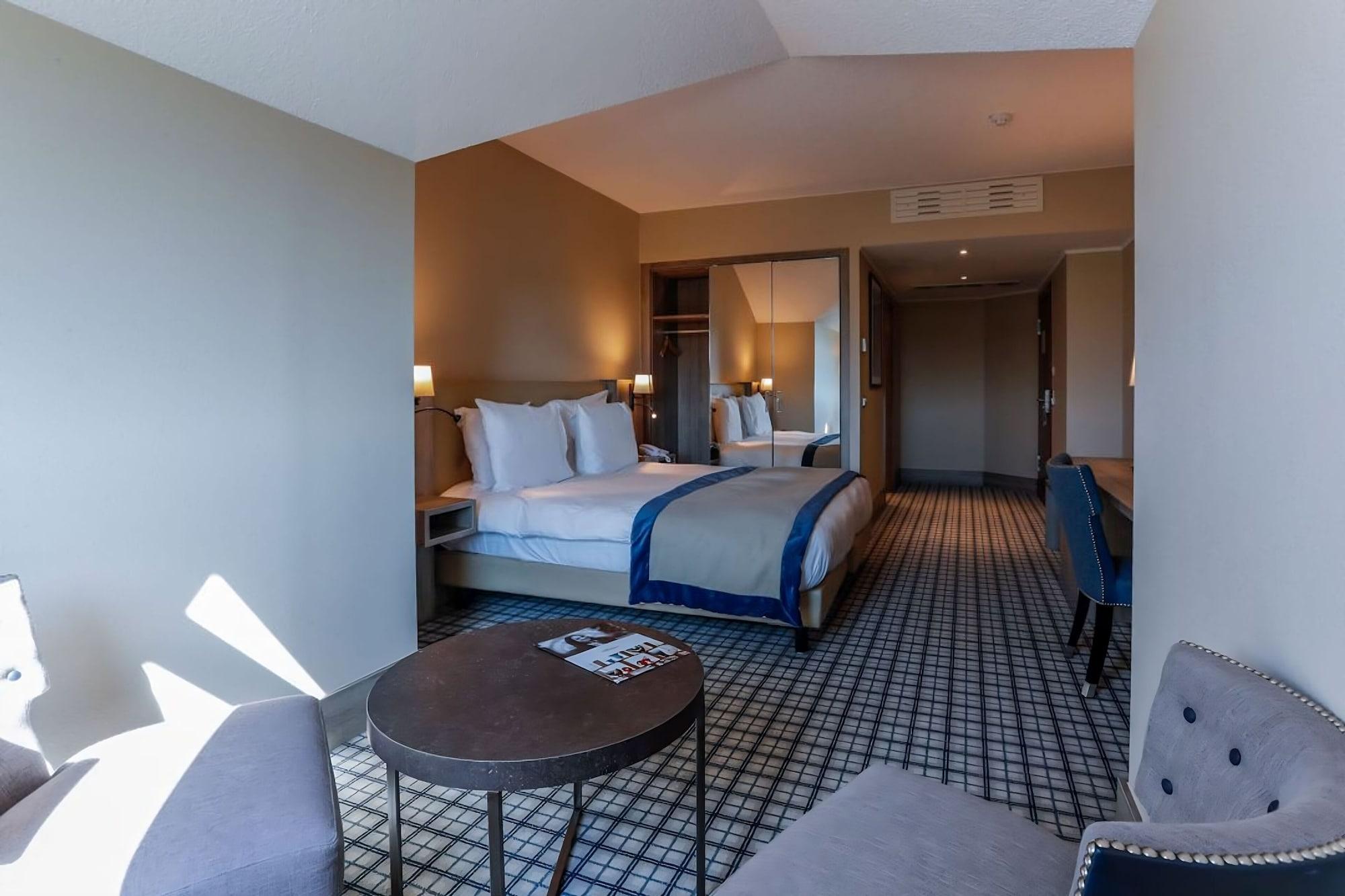 Habitación Hotel Mercure Luxembourg Kikuoka Golf & Spa