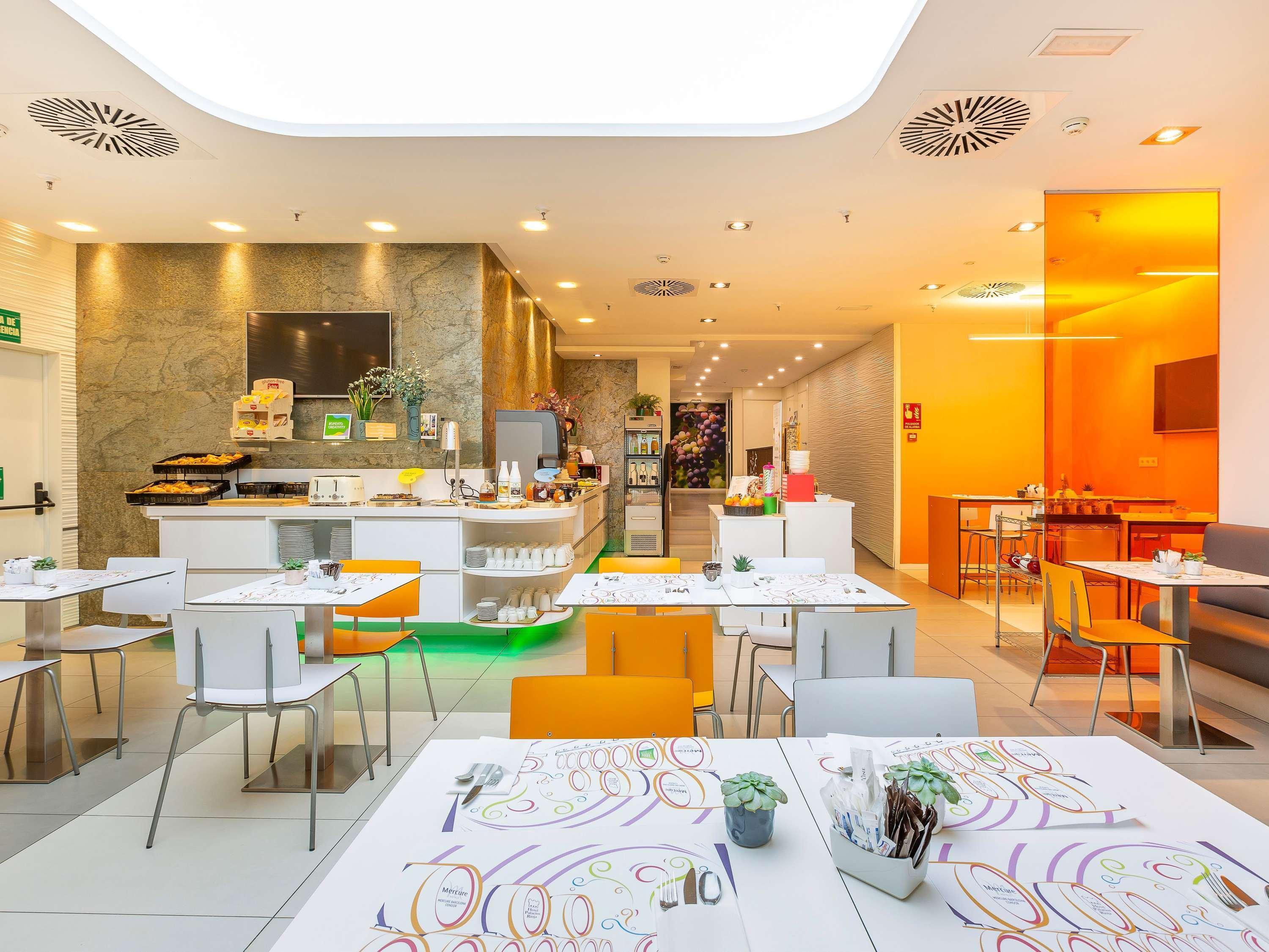 Restaurant Hotel ibis Styles Madrid Prado