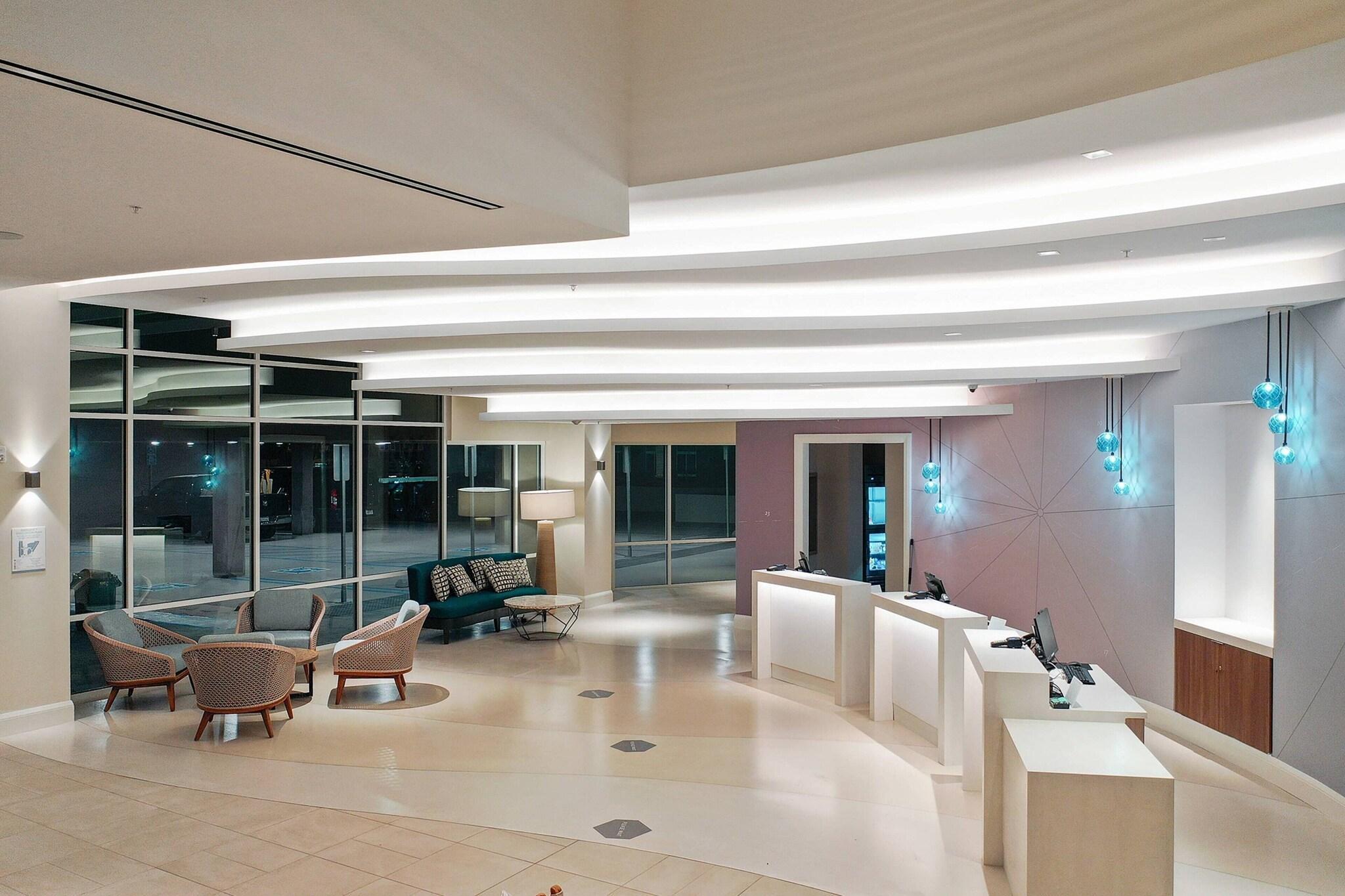 Vista Lobby Courtyard by Marriott Marina del Rey
