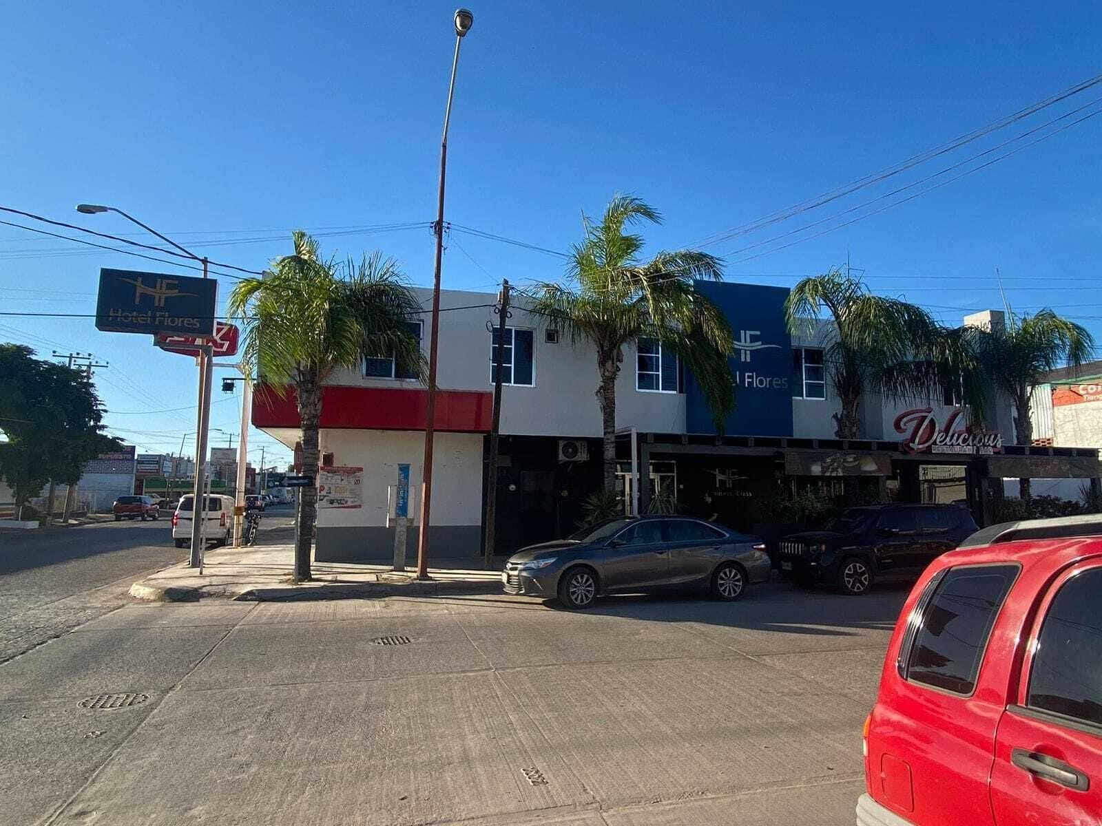 Vista Exterior Hotel Flores